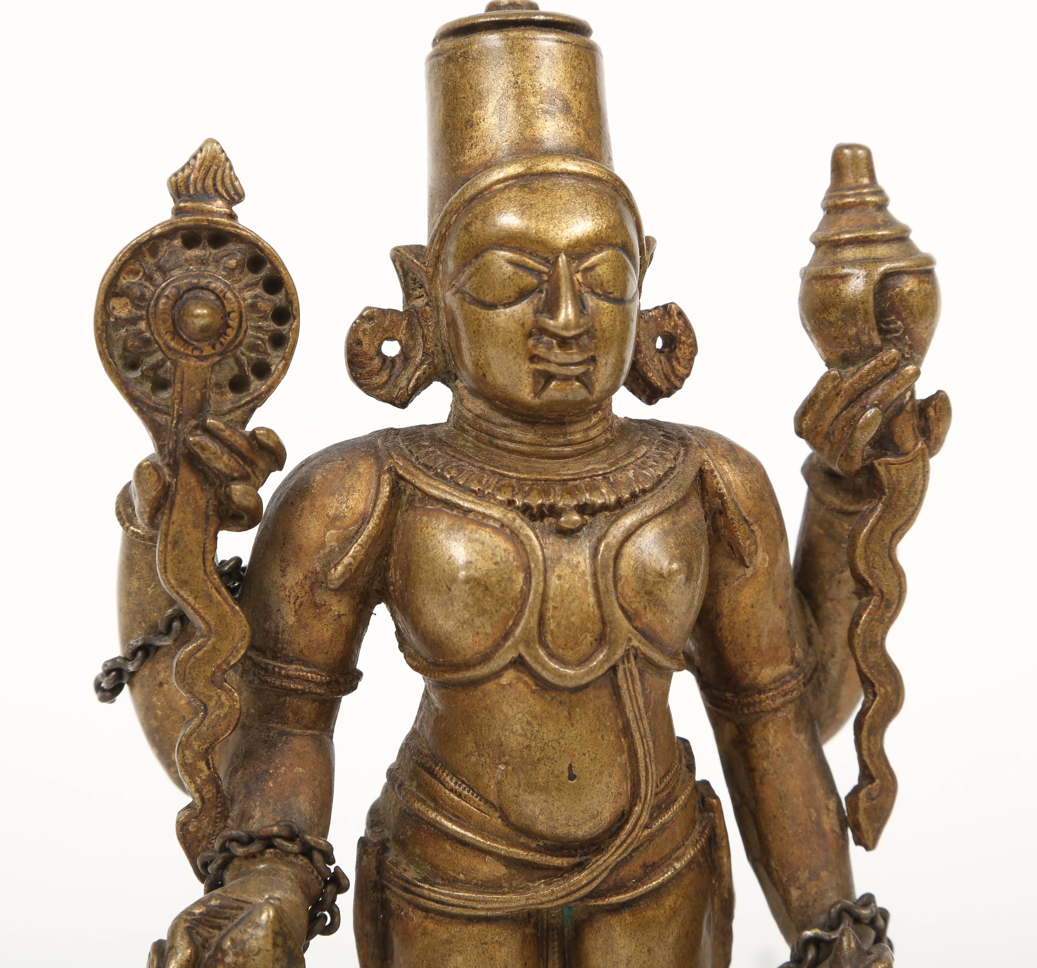 Bronze Statuette of Lord Vishnu and the Goddess Lakshmi, Indian, 18th Century In Excellent Condition In Kensington, MD