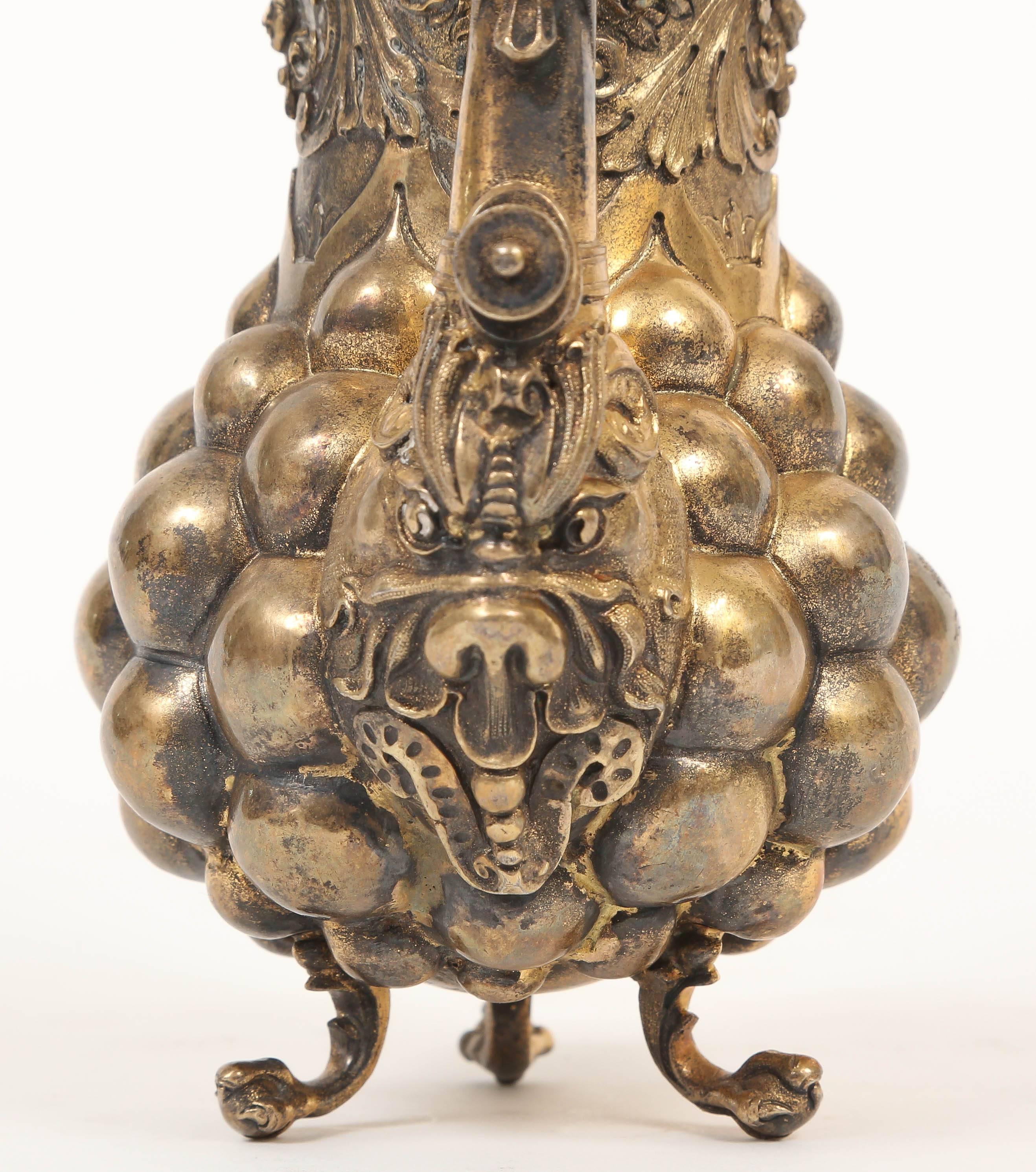 Deutsche vergoldete Silber-Couchtischkanne im Rokoko-Stil, Nürnberg, 17.-18. Jahrhundert (18. Jahrhundert und früher) im Angebot