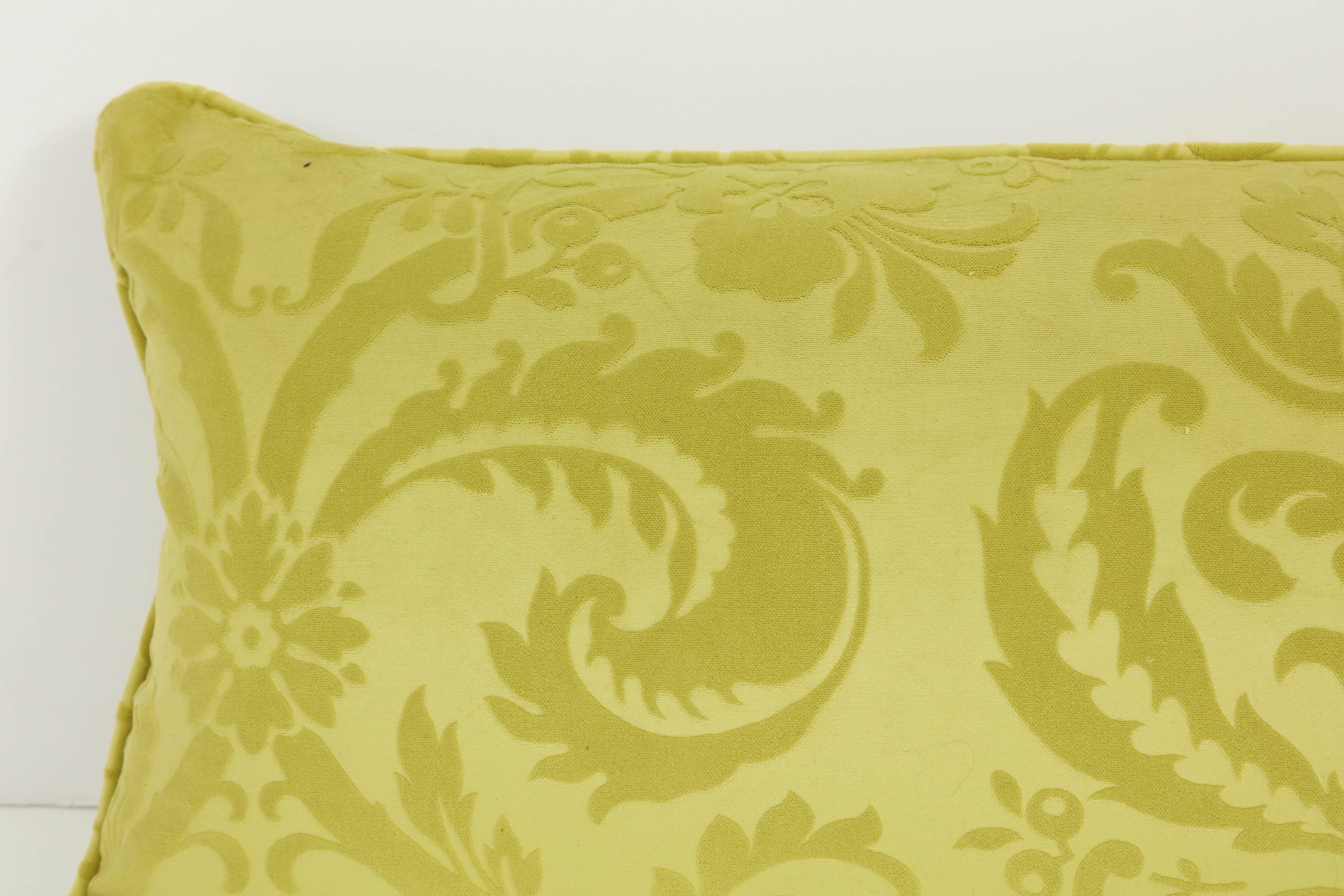 Long Damask Cushion In Excellent Condition In New York, NY