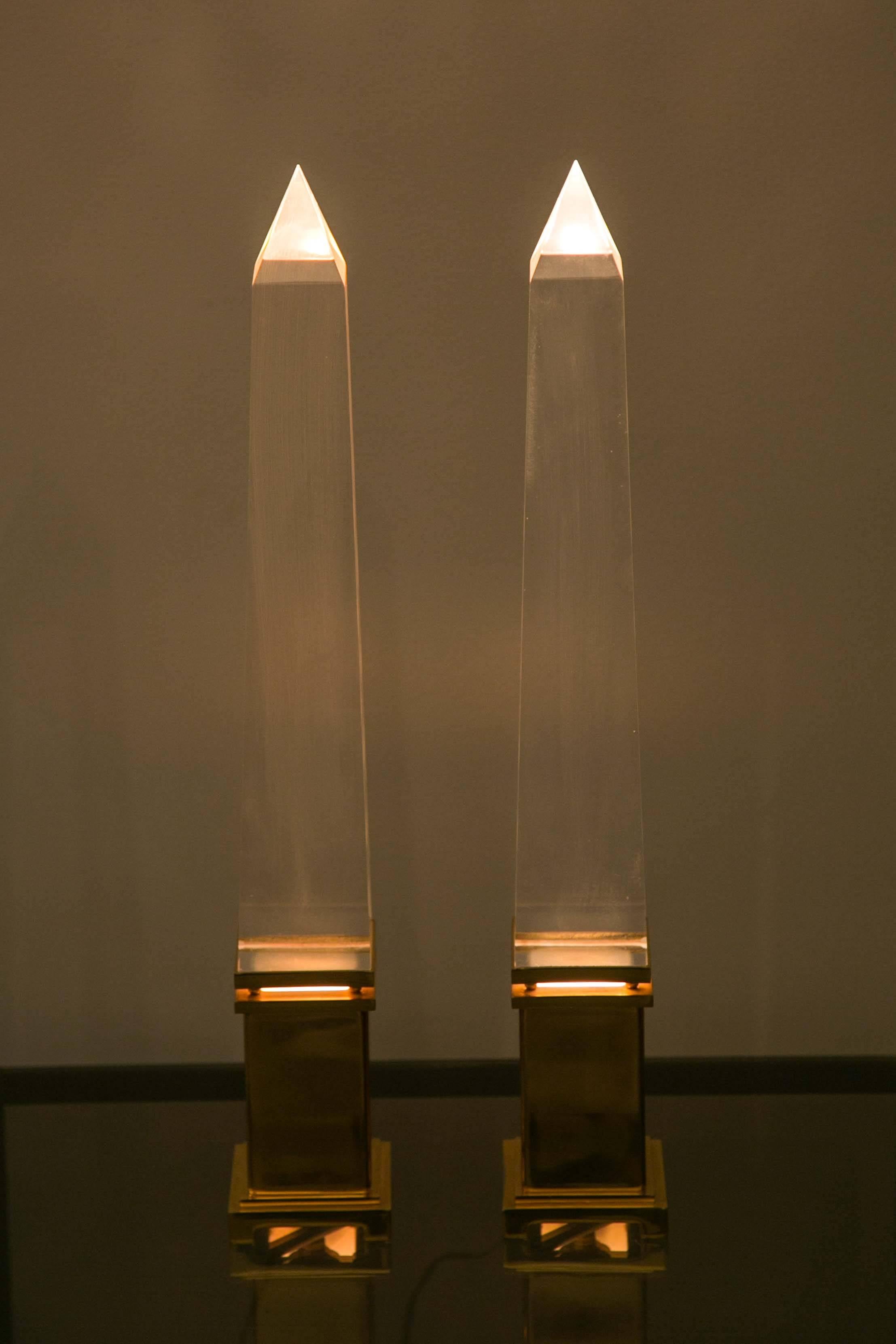 Mid-20th Century Fine Pair of Obelisks Lamps For Sale