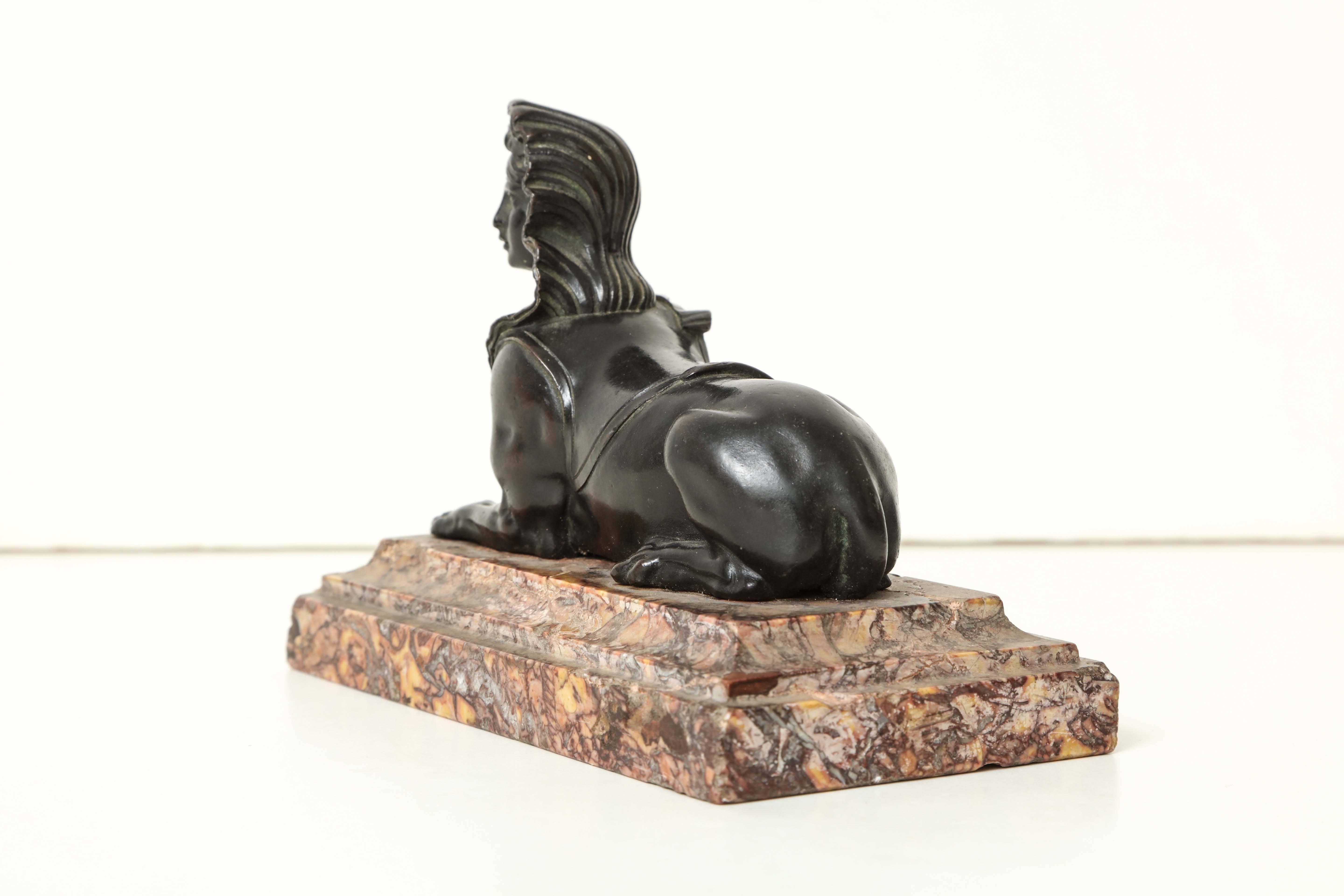 French Régence Bronze Sphinx, circa 1720 In Excellent Condition For Sale In New York, NY