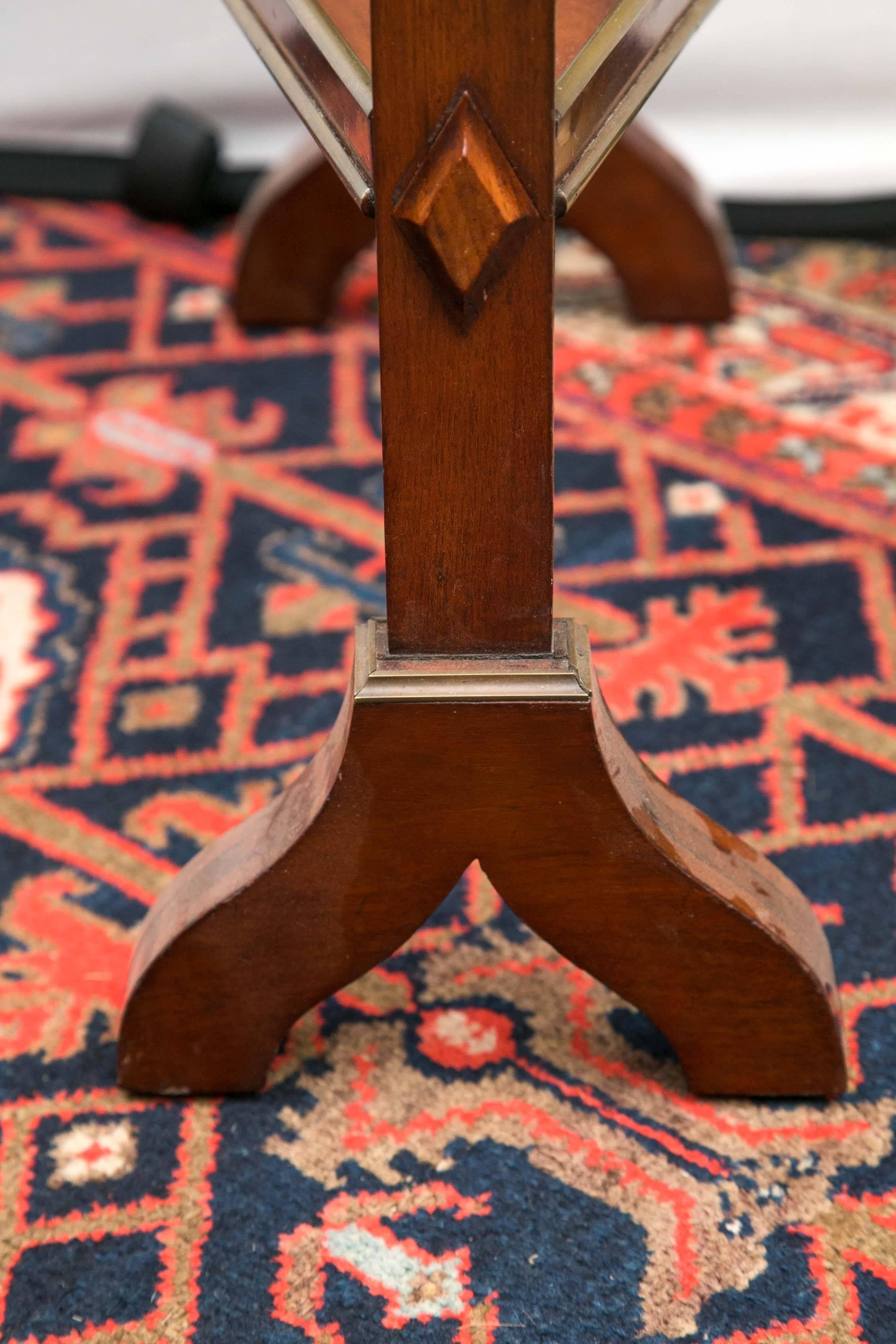 Late Georgian Period Mahogany and Brass Trimmed Etagere Table 3