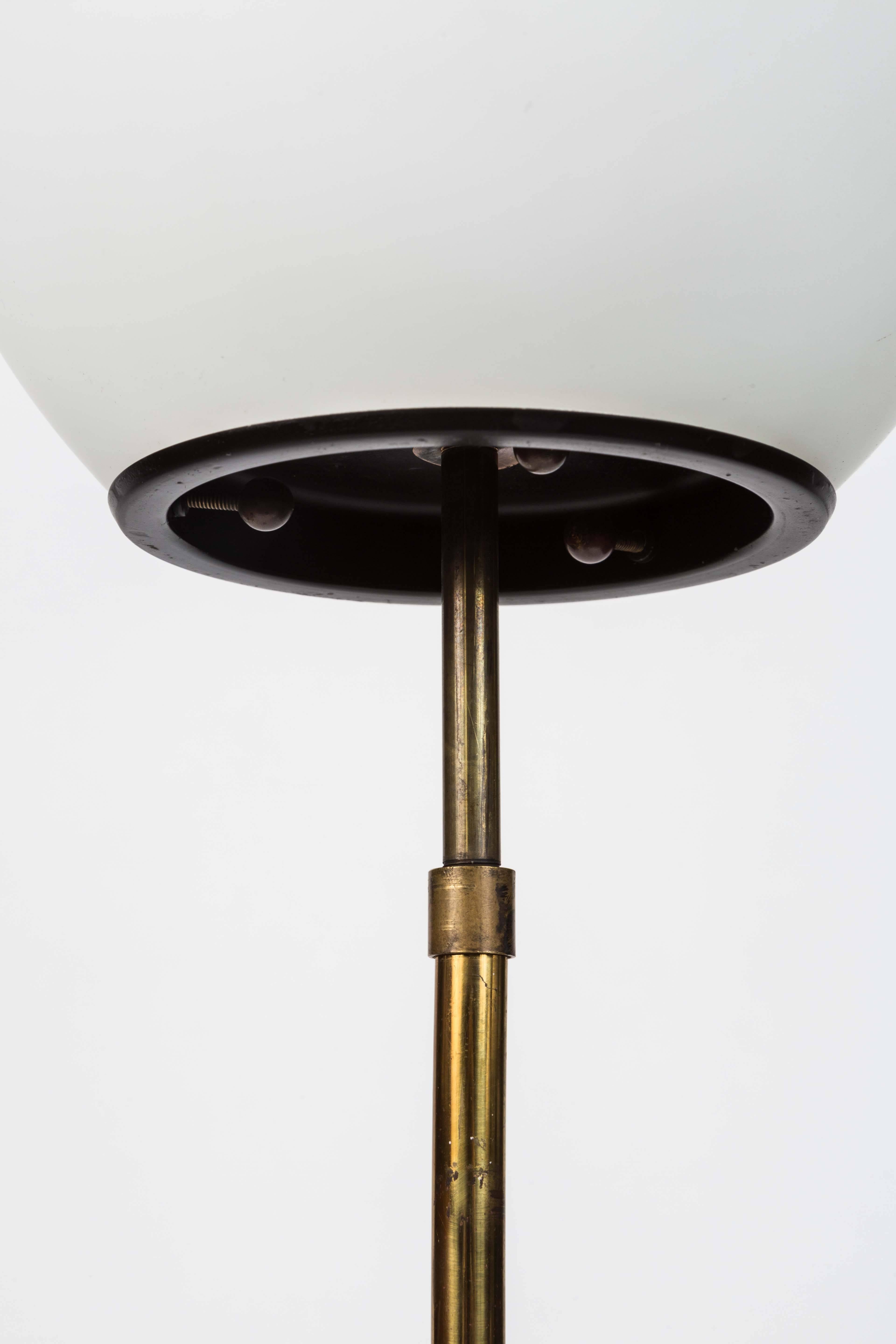 Mid-20th Century 1950s Uovo Floor Lamp Attributed to Fontana Arte