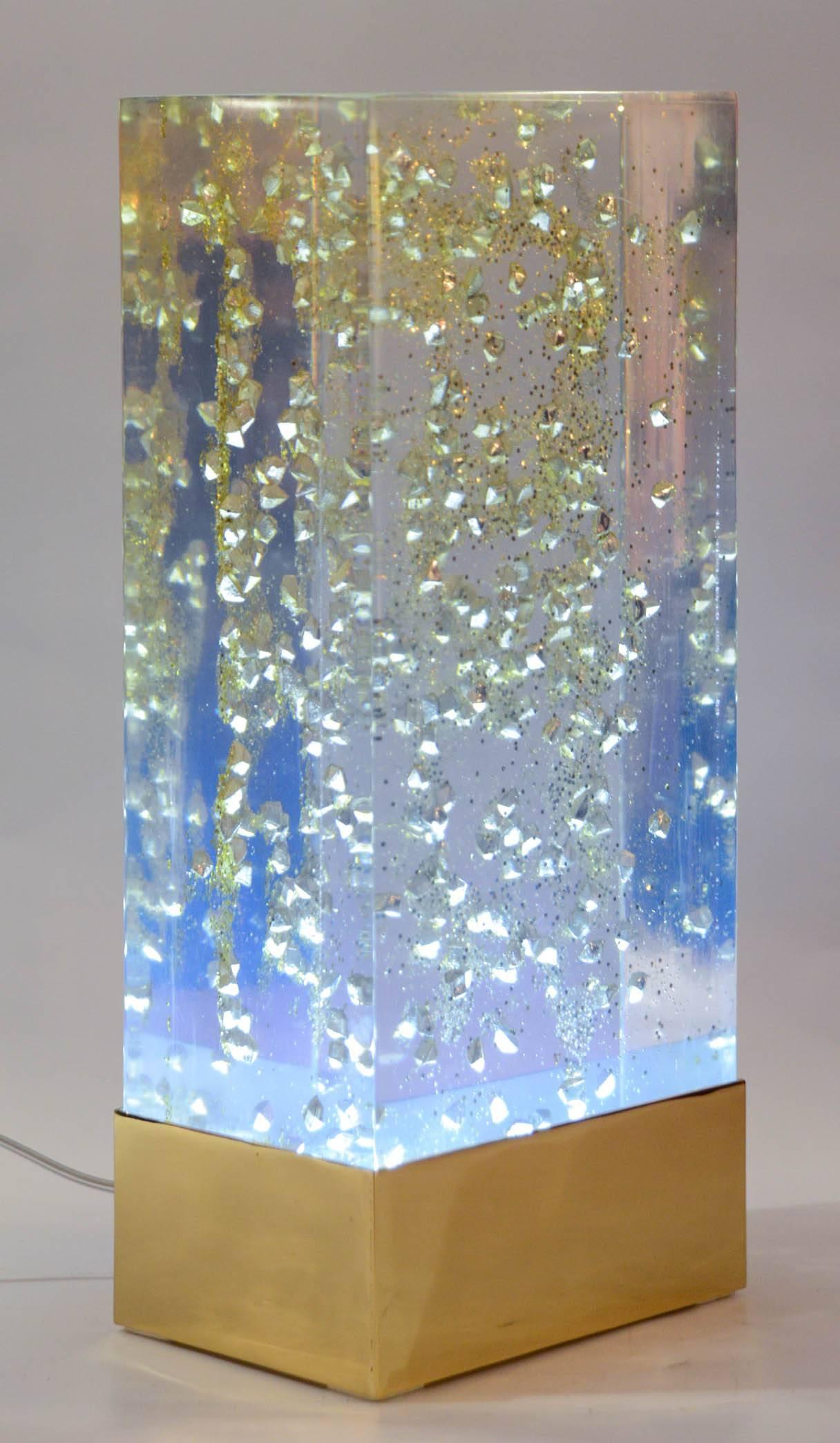 Resin Lamp in résin with iclusions by Roméo, Paris For Sale