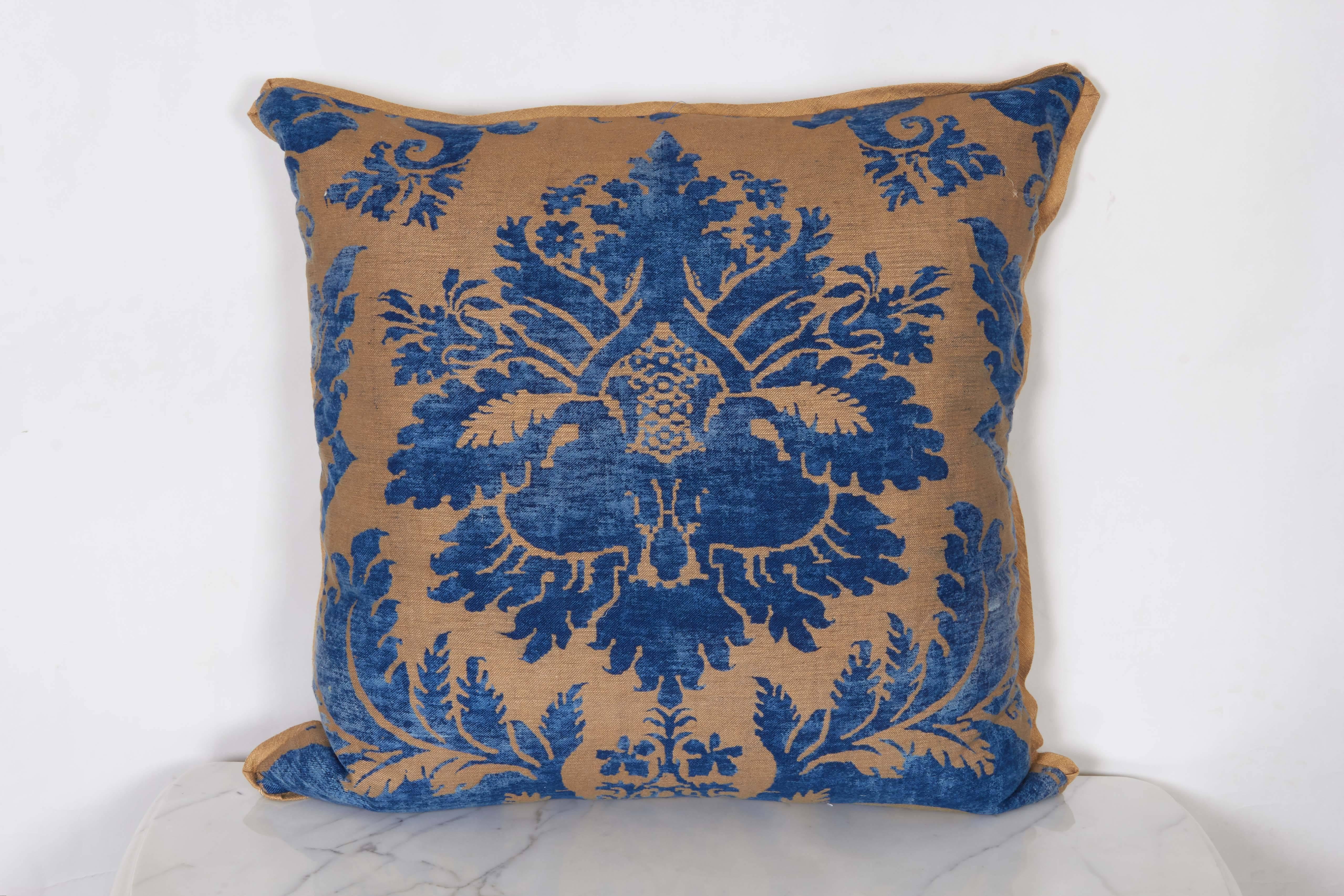 Baroque A Pair of Fortuny Fabric Cushions in the Glicine Pattern
