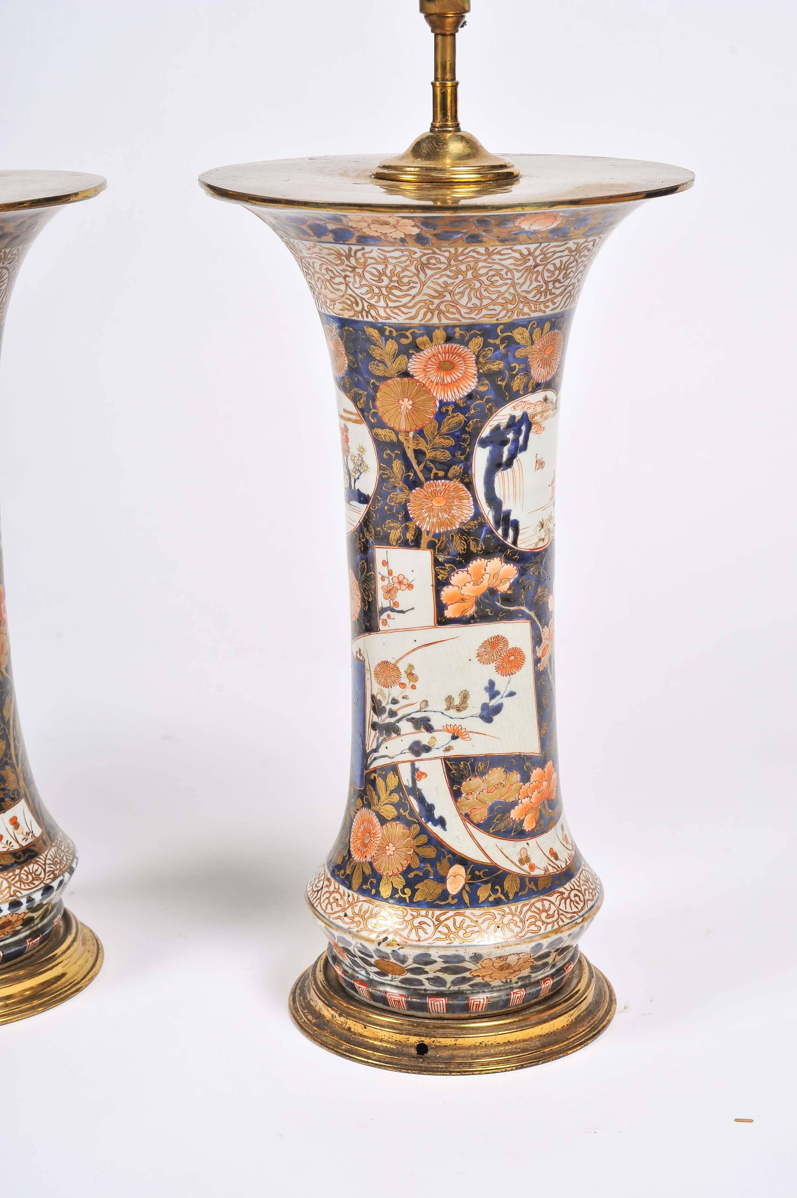 Large Pair of 18th Century Japanese Arita Vases/Lamps In Good Condition In Brighton, Sussex