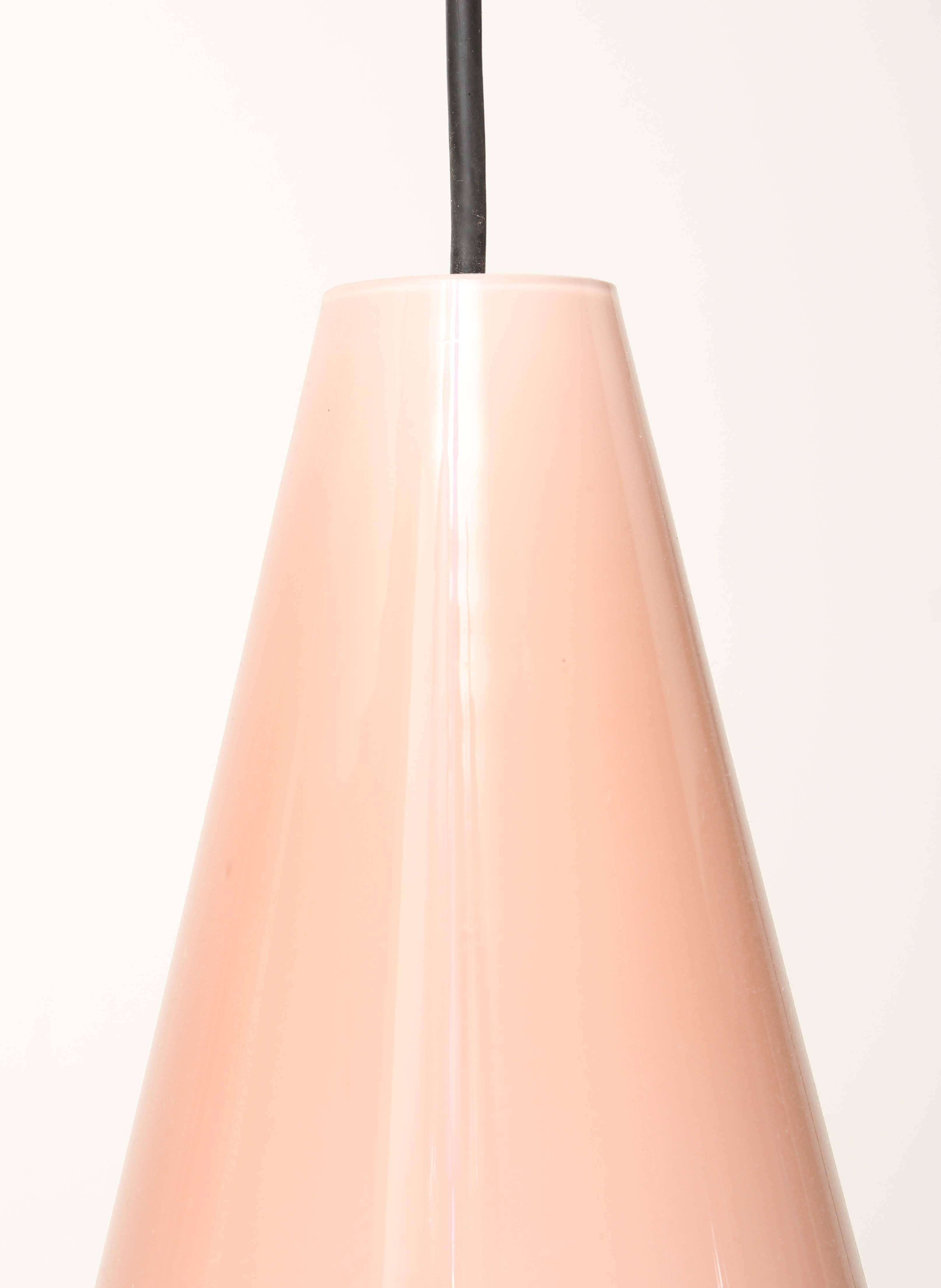 Mid-Century Modern Italian Murano Fontana Arte Glass Pendant Ceiling Lamp In Good Condition For Sale In Miami, FL