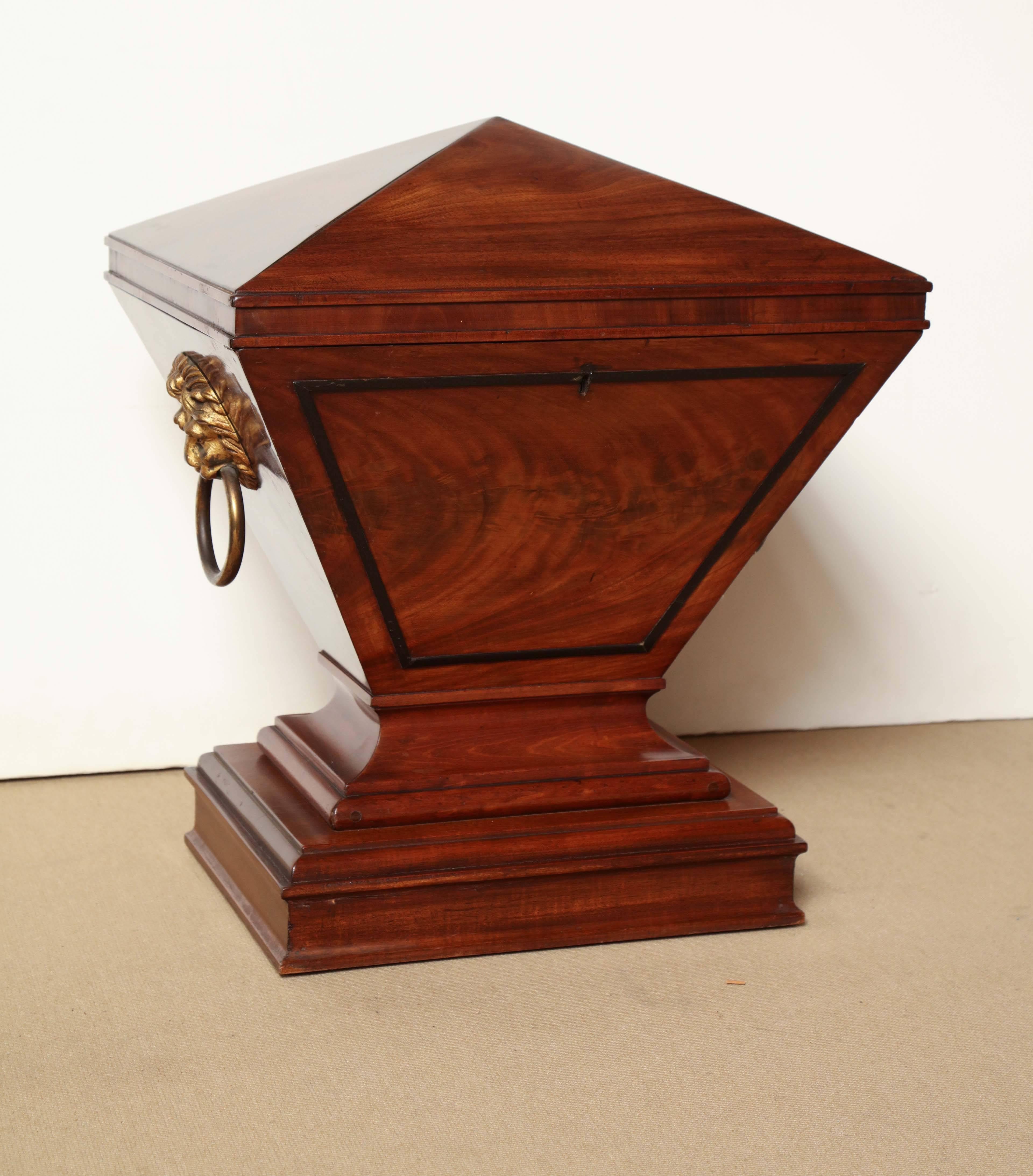 Early 19th century English Regency, mahogany and brass-mounted, cedar lined box.