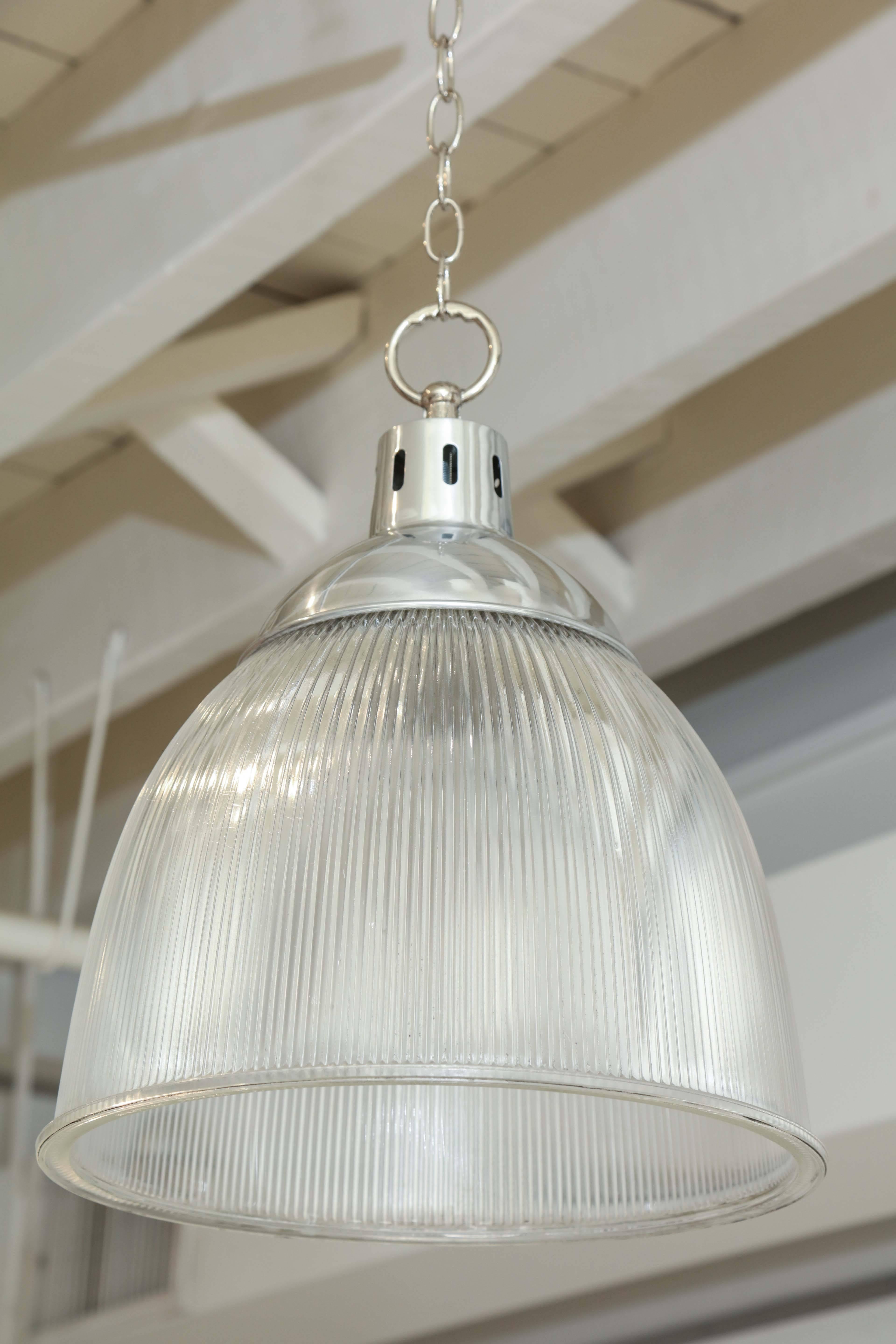 Pair of 1940s English Halophane and Aluminium Pendant Light Fixtures For Sale 1
