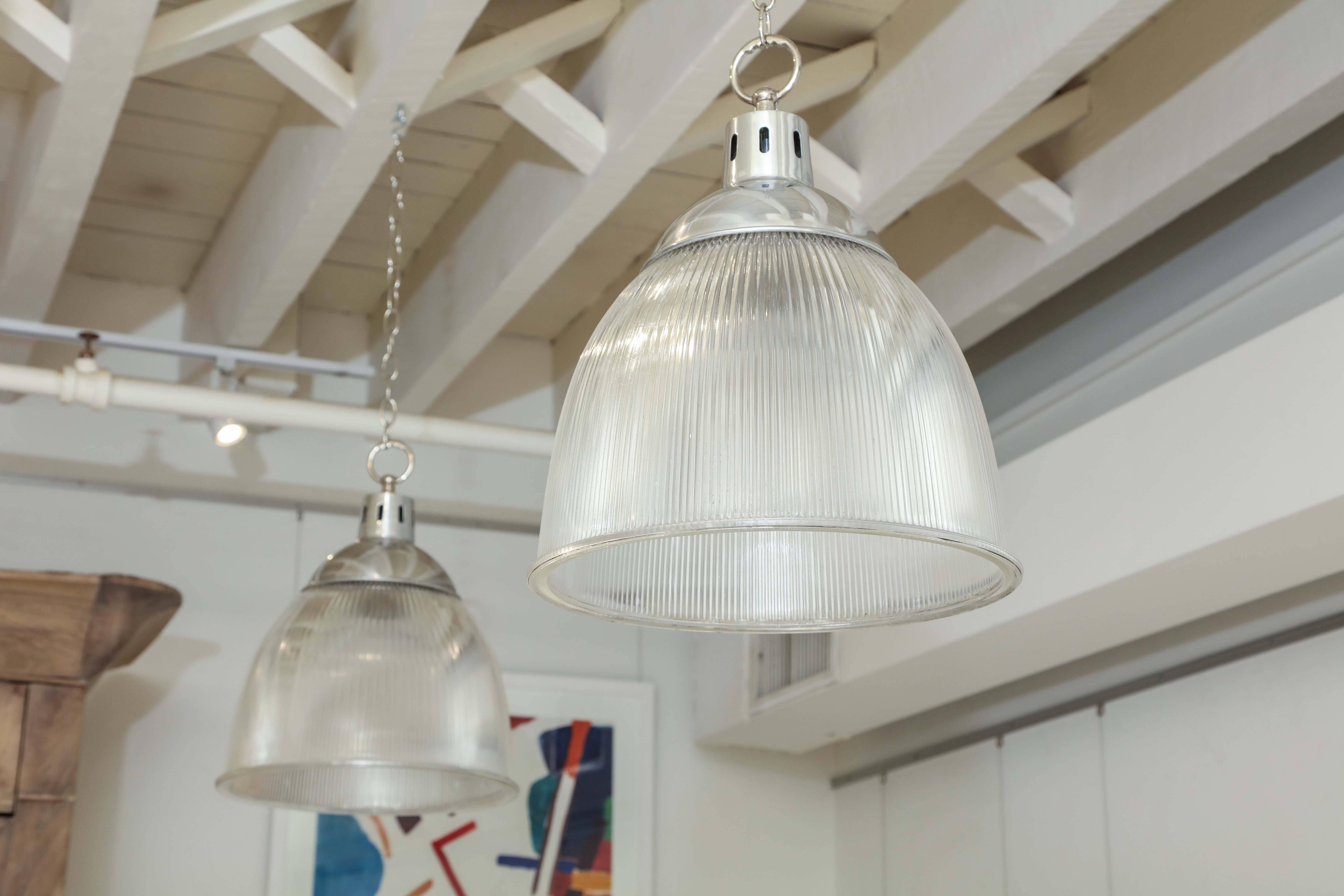 Pair of 1940s English Halophane and Aluminium Pendant Light Fixtures For Sale 2