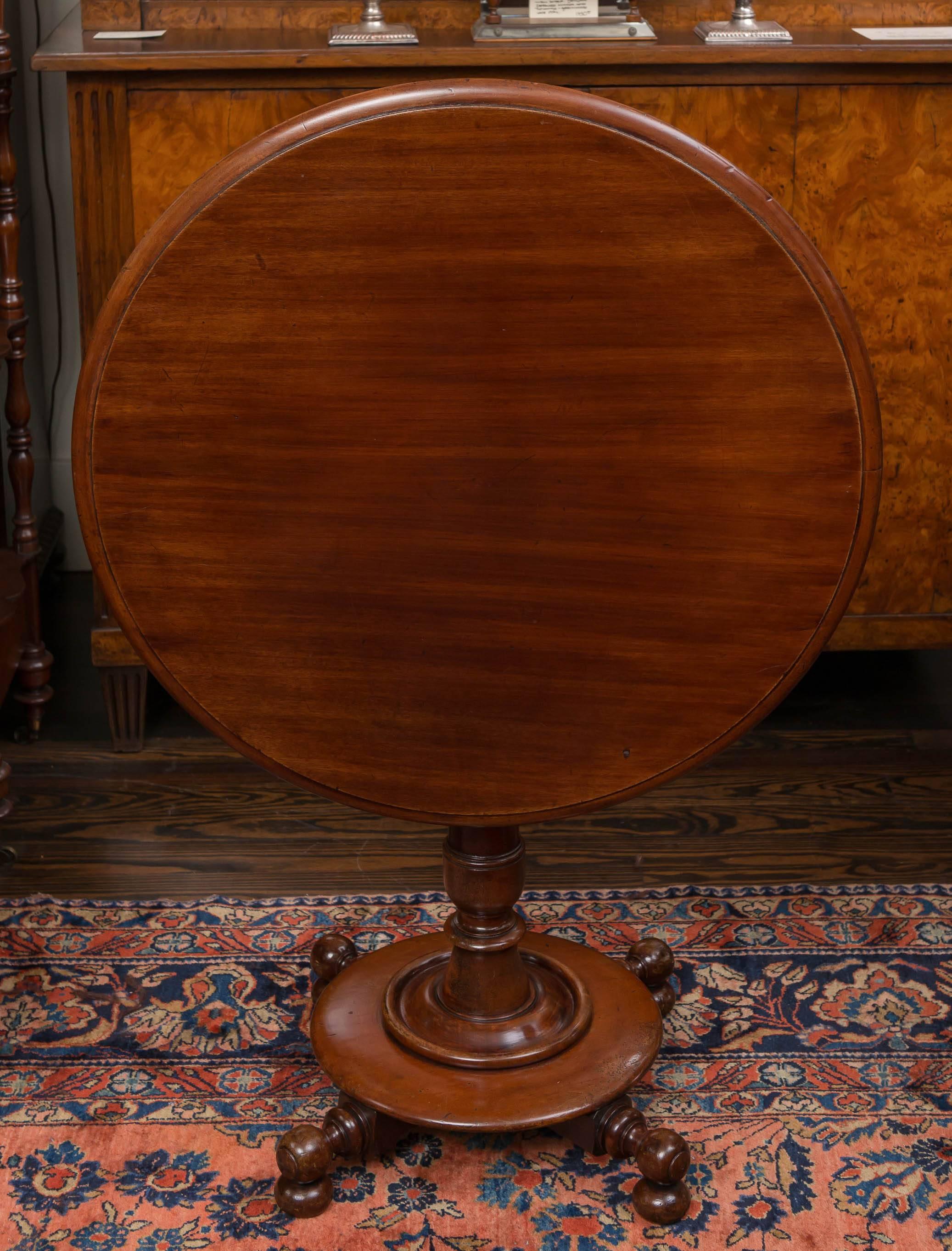 English Mahogany, George iv  Tilt-Top Table, circa 1835 In Good Condition In San Francisco, CA