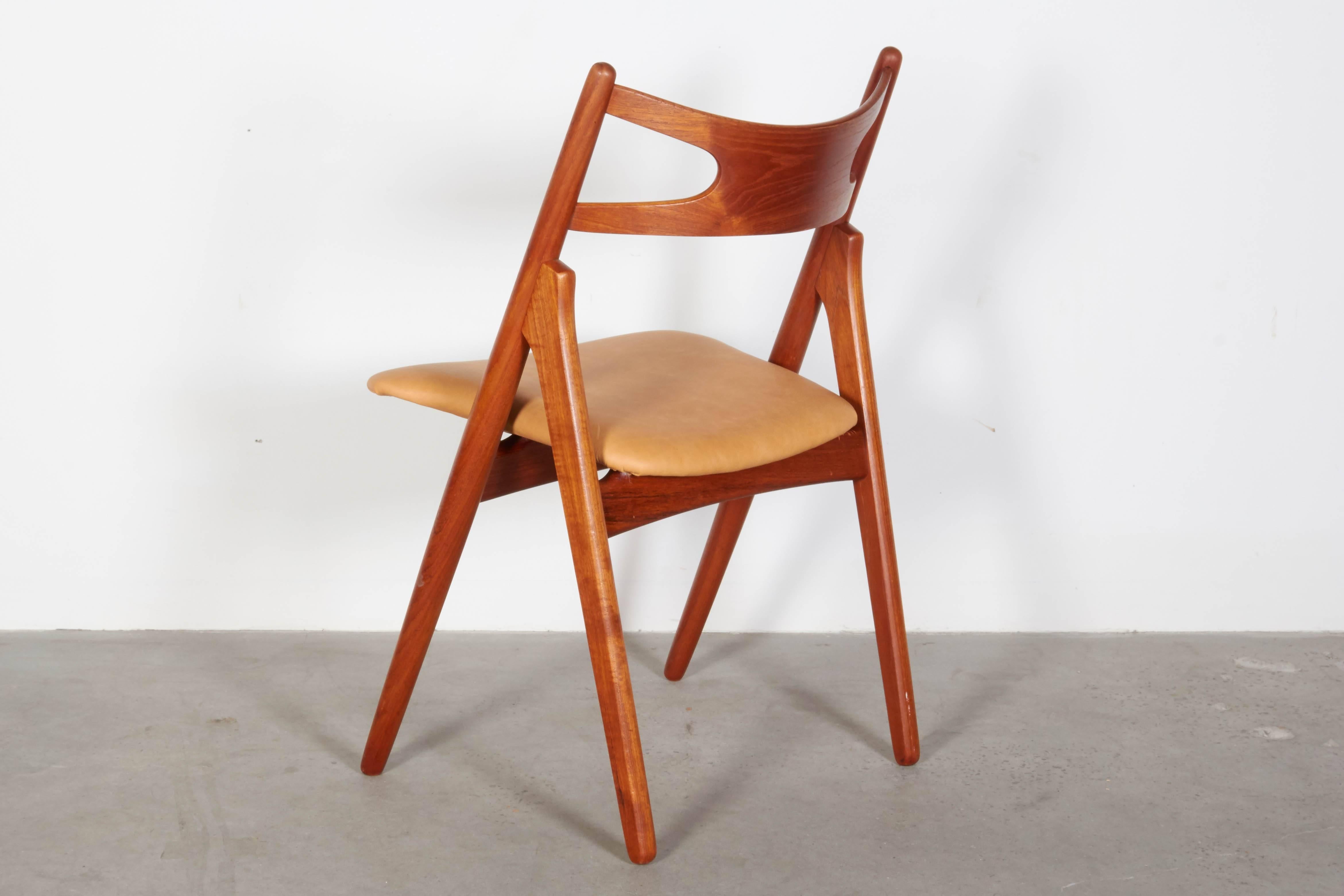Teak Dining Chairs by Hans Wegner Sawbuck CH29, Set of Six In Excellent Condition For Sale In New York, NY