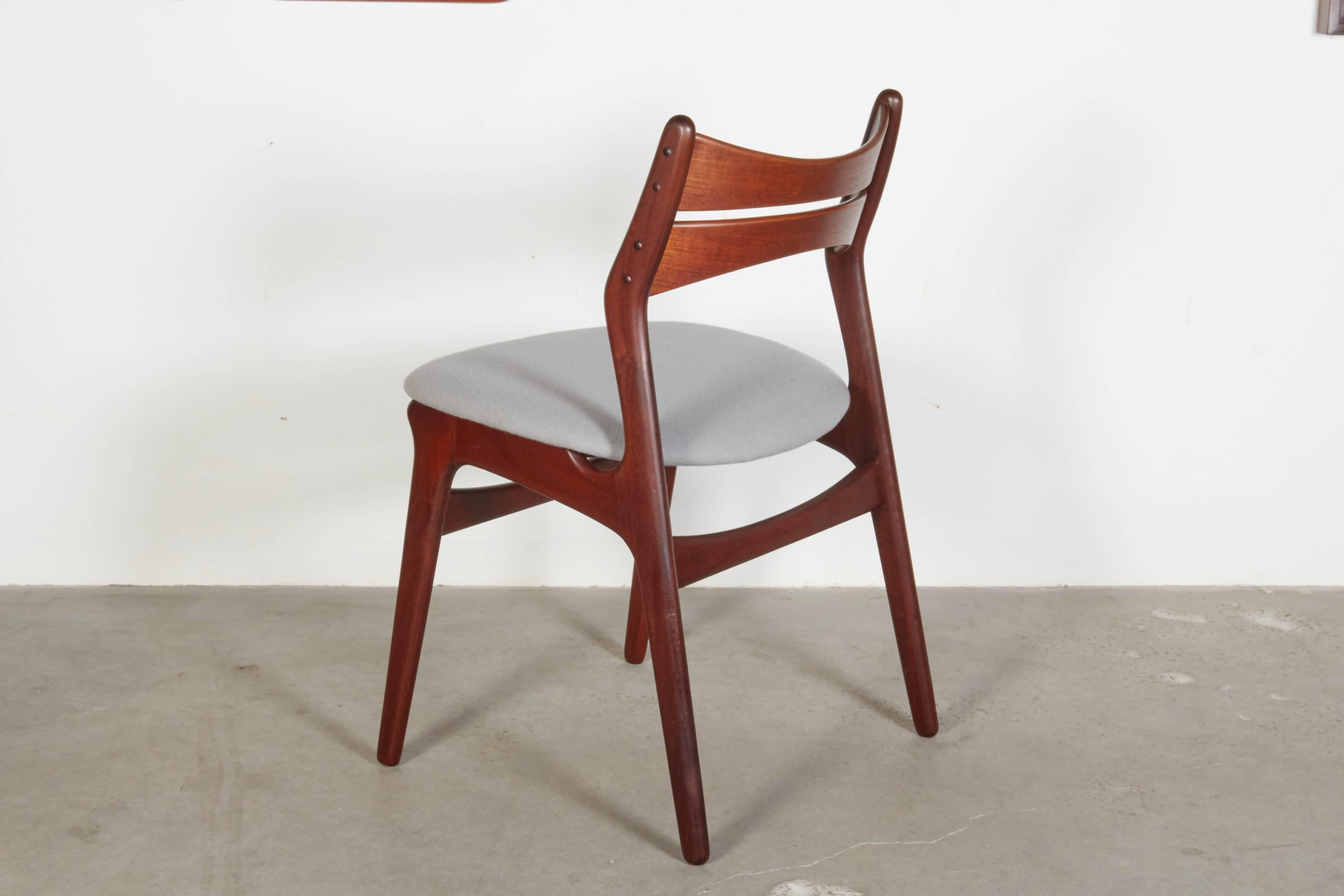 Mid-20th Century Mid Century Modern Dining Chairs by Erik Buch, Set of Six
