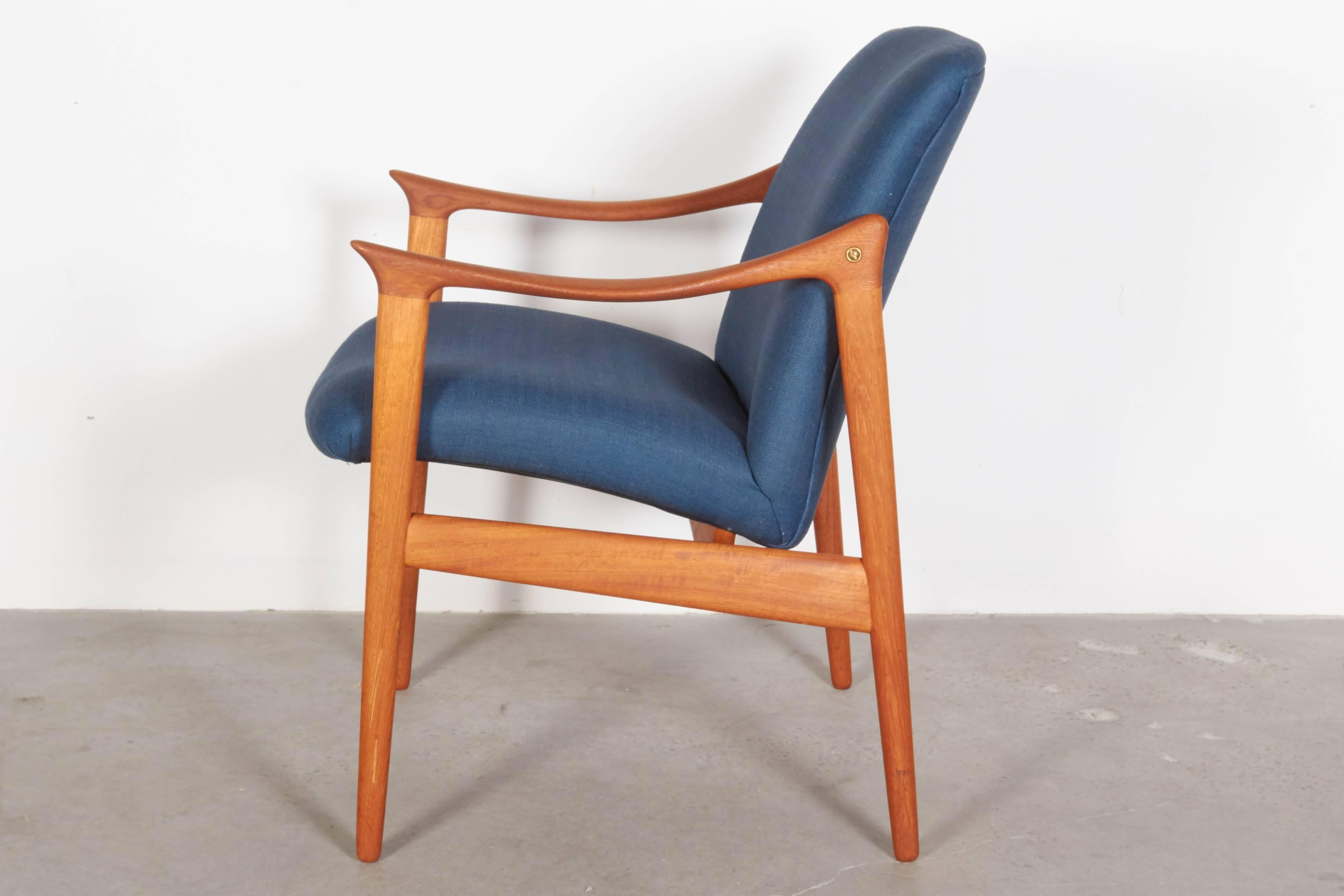 Scandinavian Modern Mid Century Teak Arm Chair by Rastad & Relling