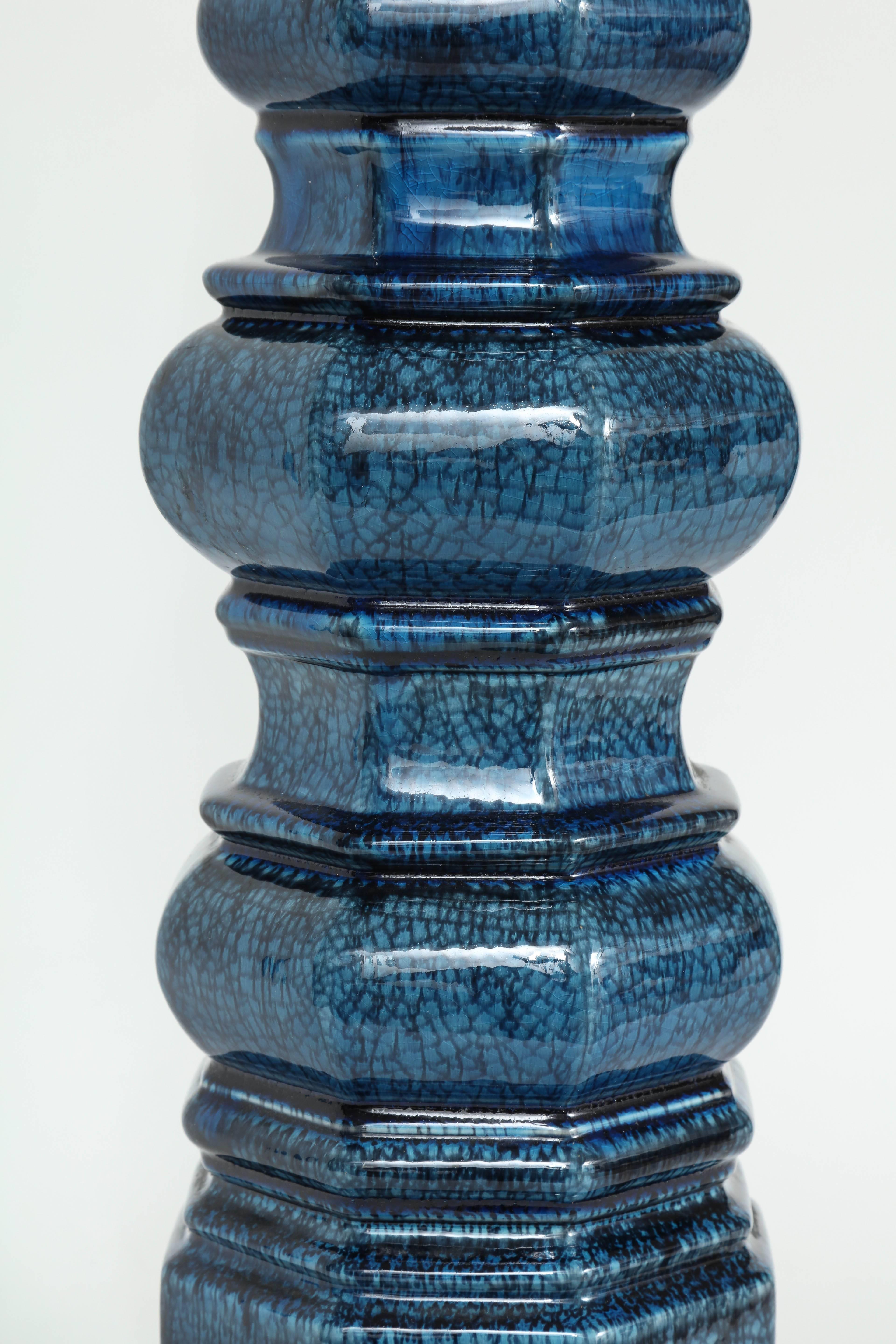 Stiffel Blue Crackle Glaze TOTEM Lamps In Excellent Condition In New York, NY