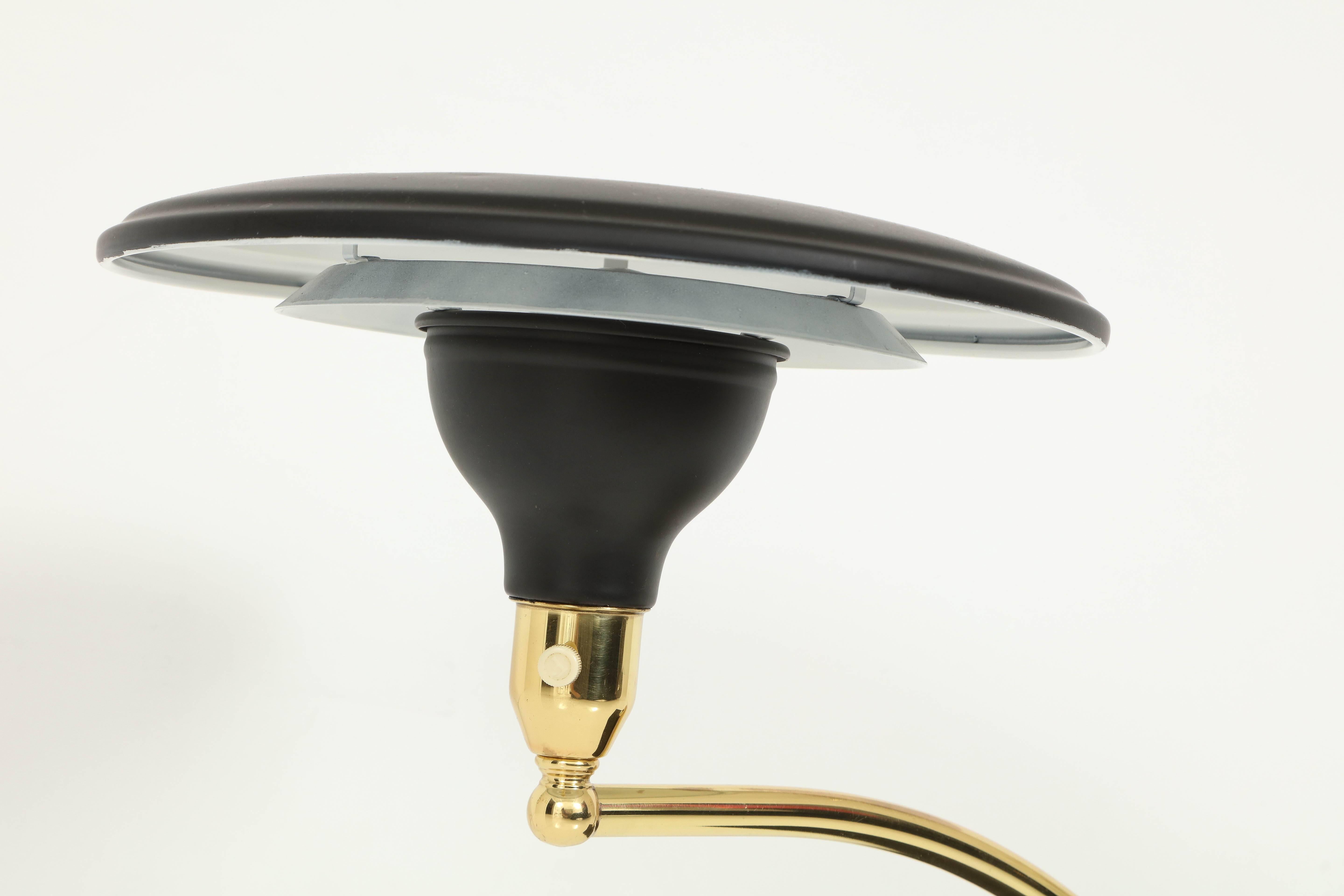Mid-20th Century 1930s Streamline Desk Lamp For Sale