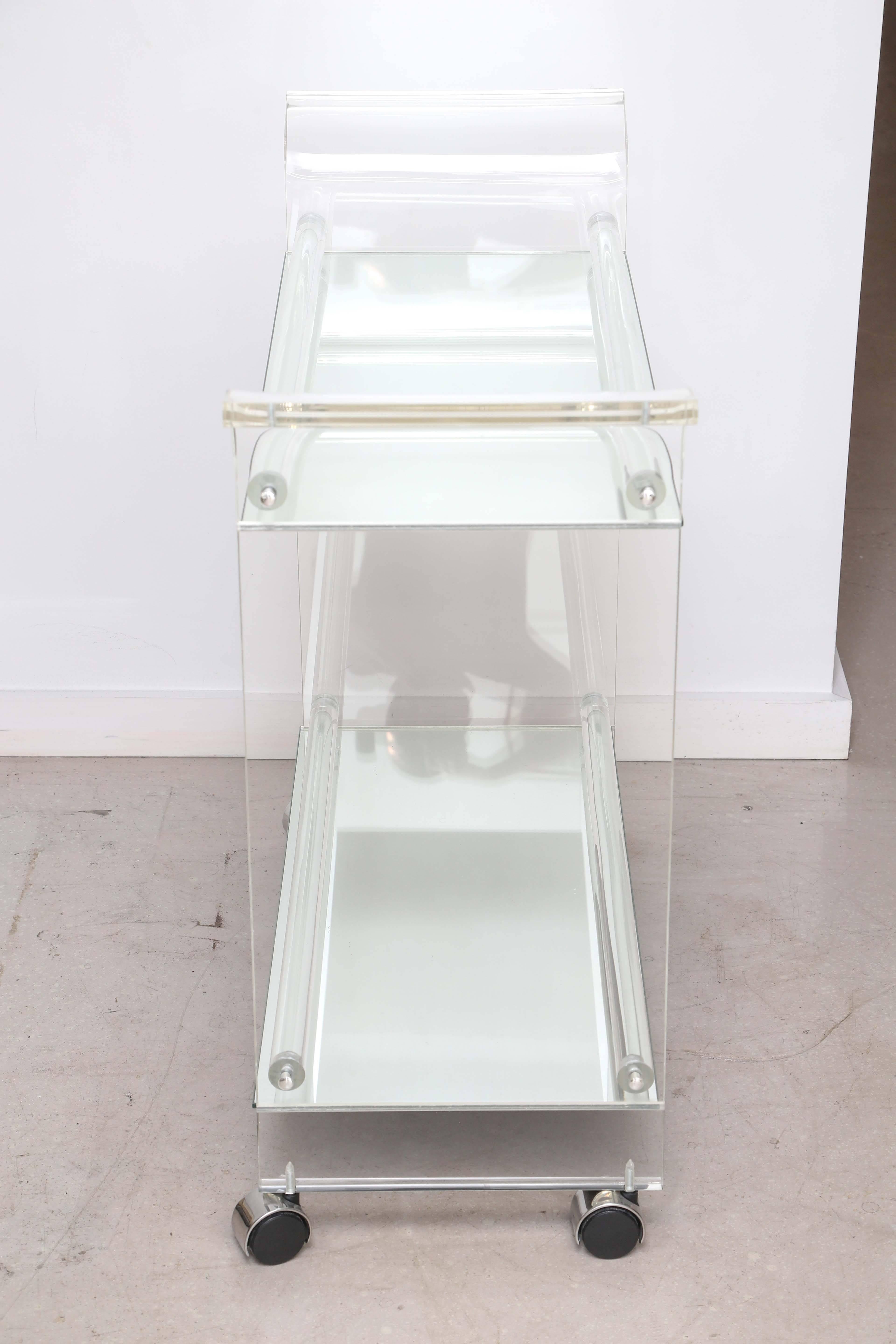 Vintage Lucite and Mirror Bar Cart In Good Condition In West Palm Beach, FL