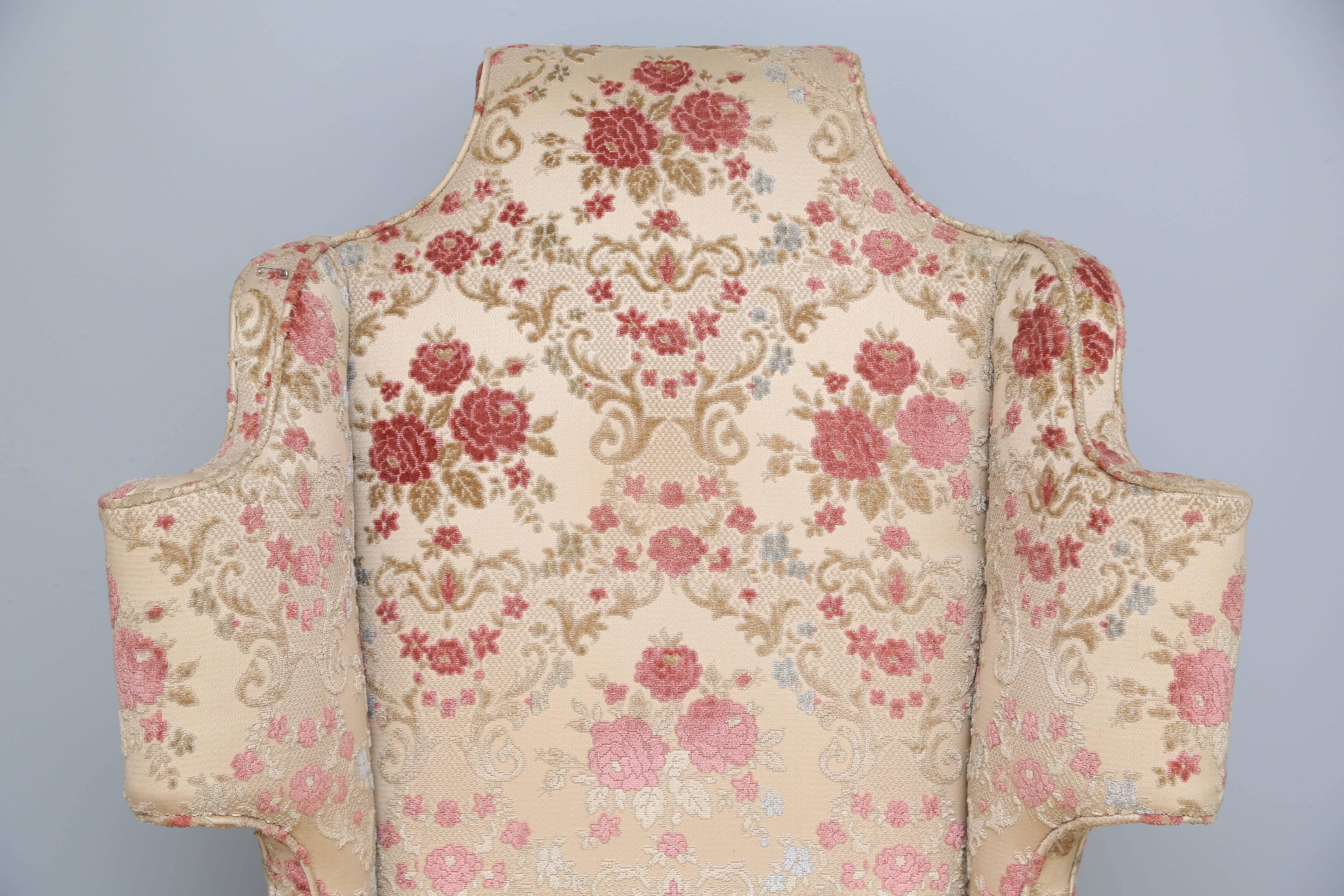 English Dynamic Queen Anne Style Chair with Floral Upholstery For Sale