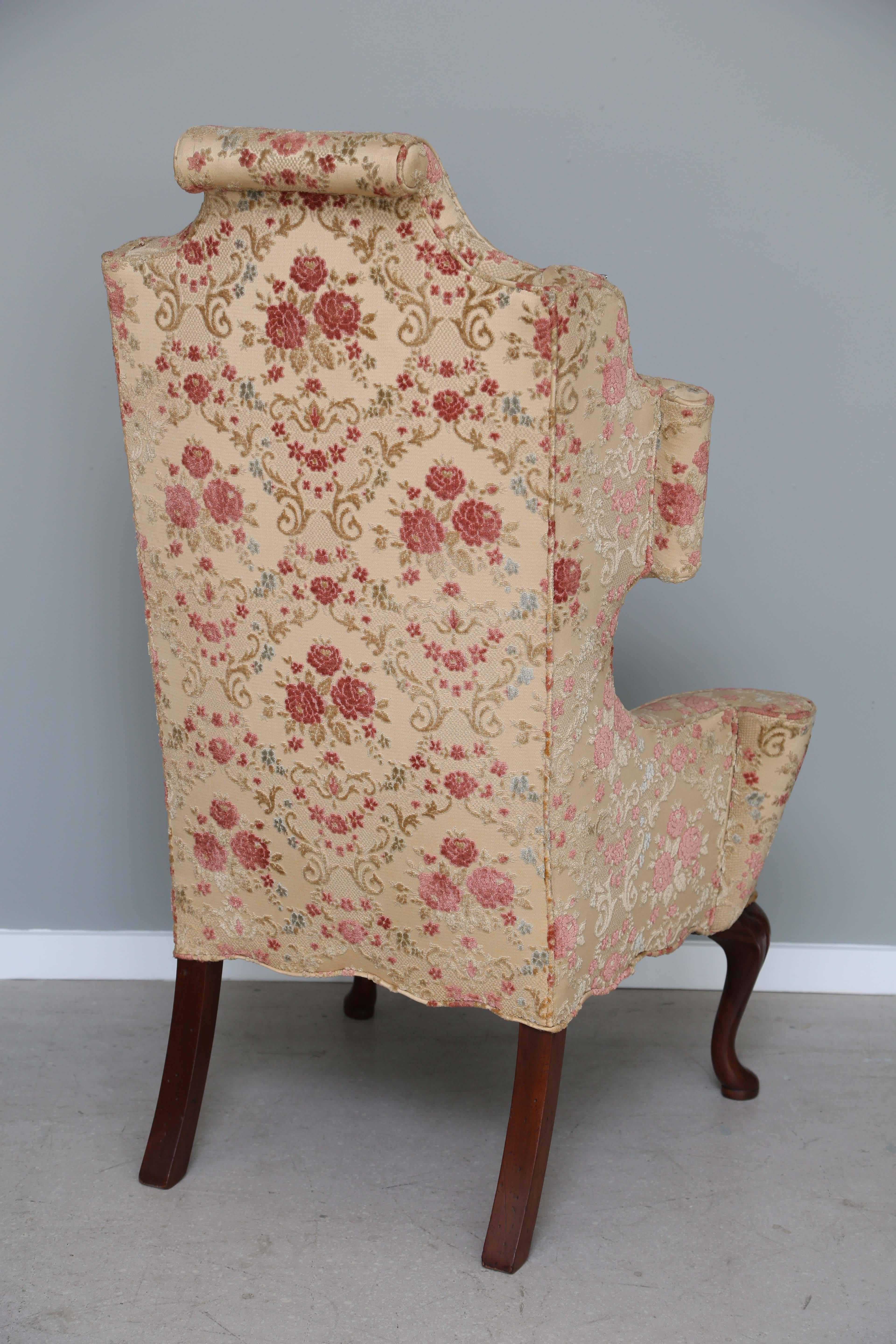 Dynamic Queen Anne Style Chair with Floral Upholstery For Sale 2