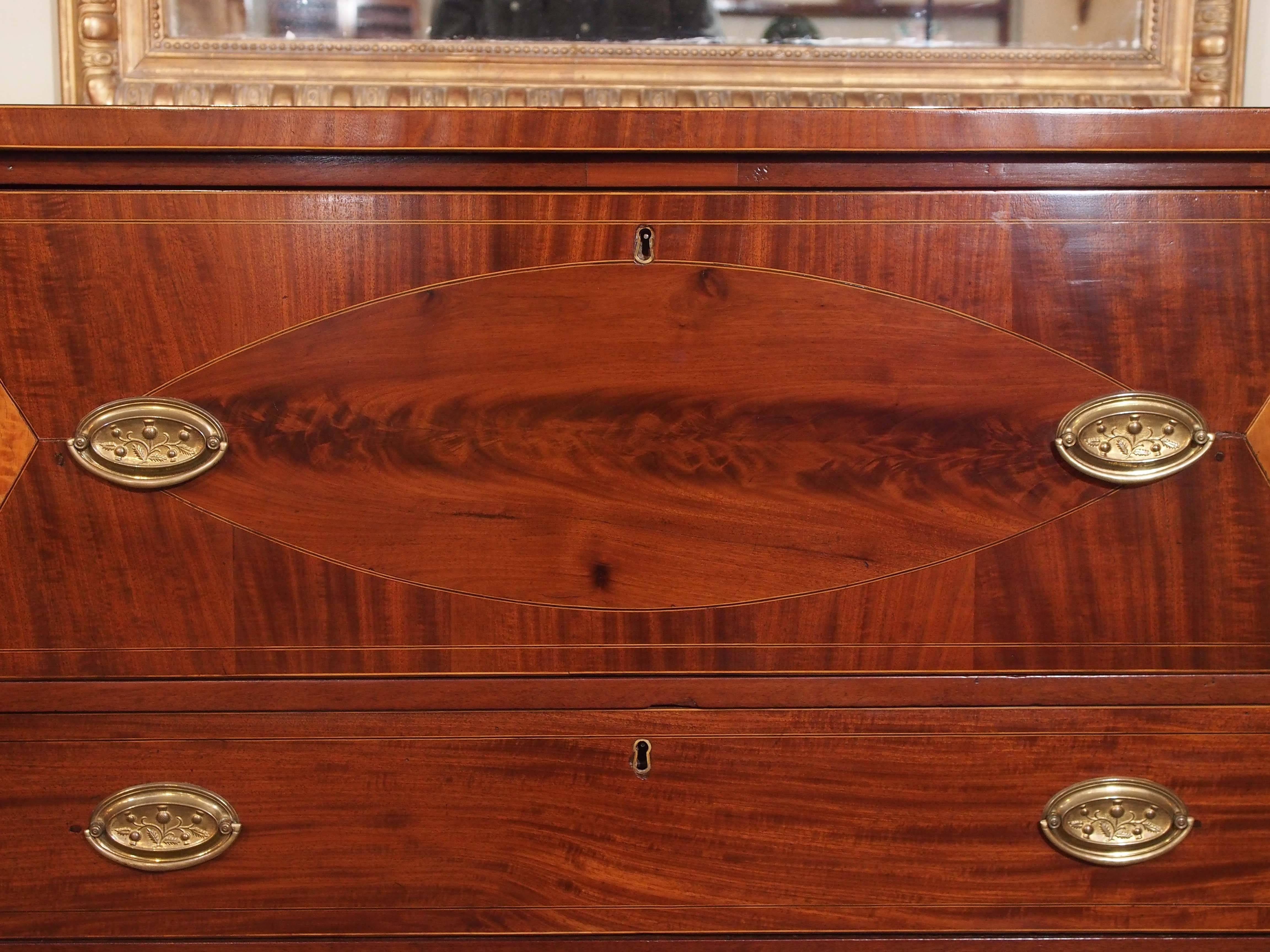 Antique American Chest of Drawers In Good Condition In New Orleans, LA