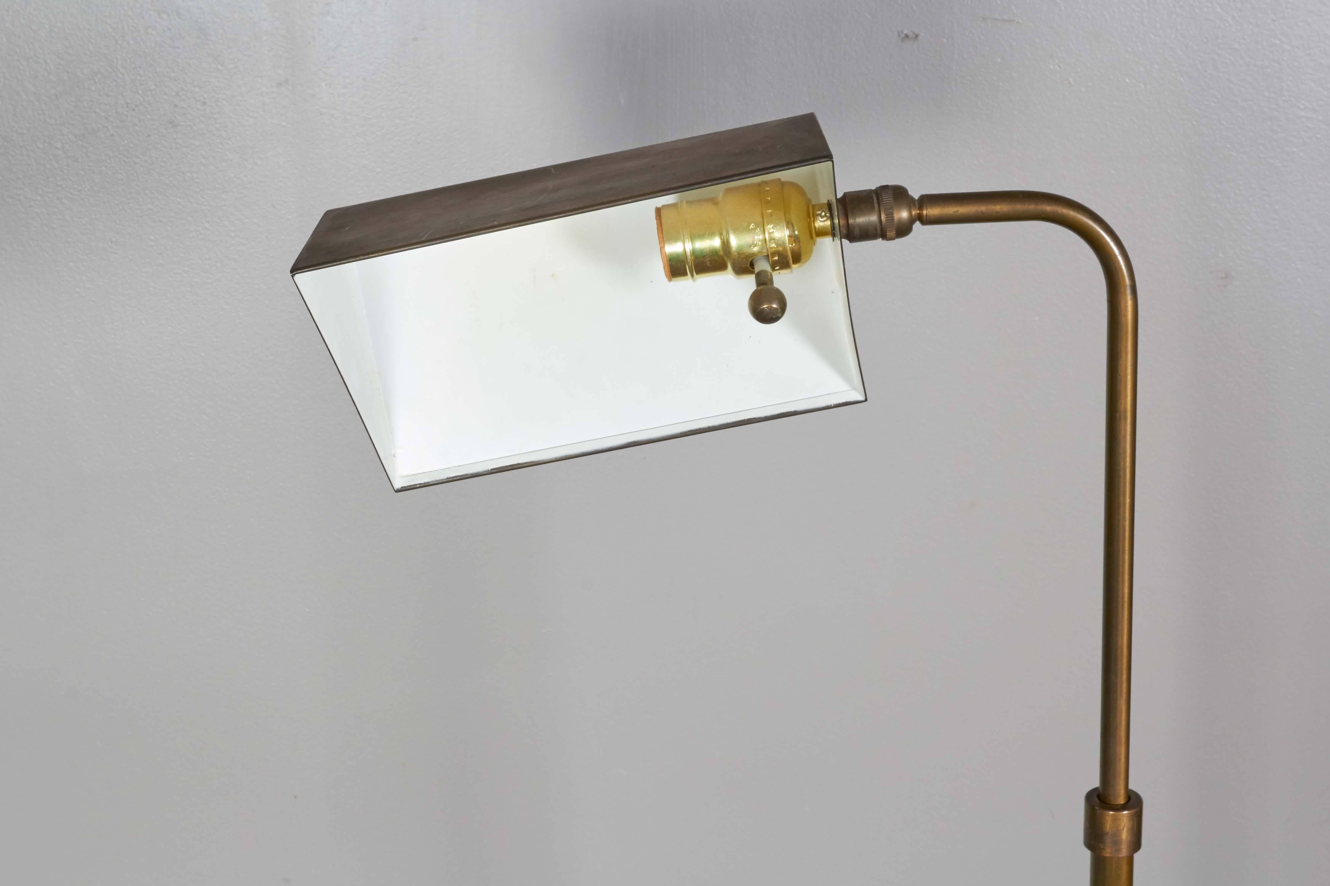 1960s Adjustable Floor Lamp in Brass In Good Condition In New York, NY