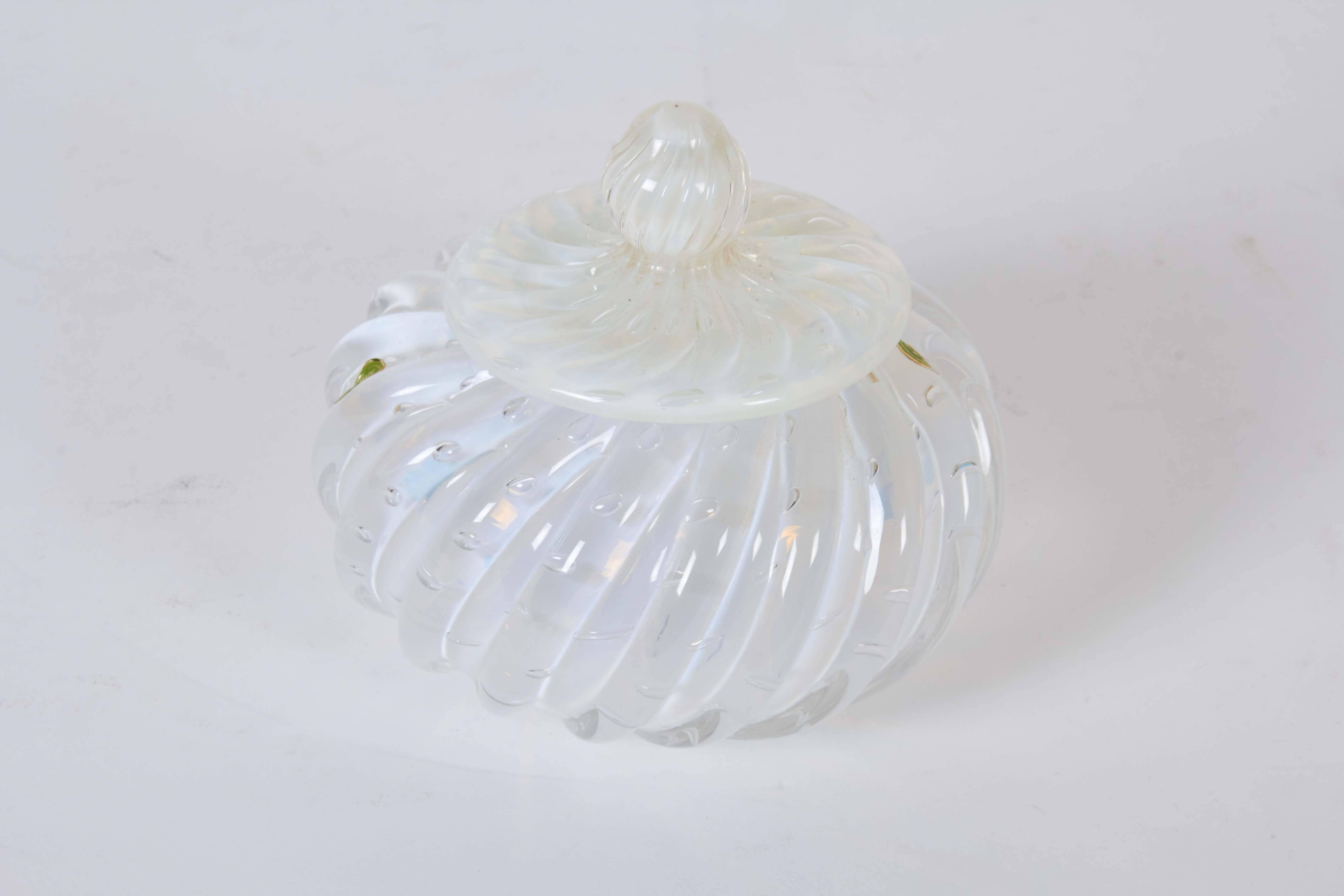 Italian Set of Three Seguso Murano Glass Covered Vanity Jars with 'Bullicante'