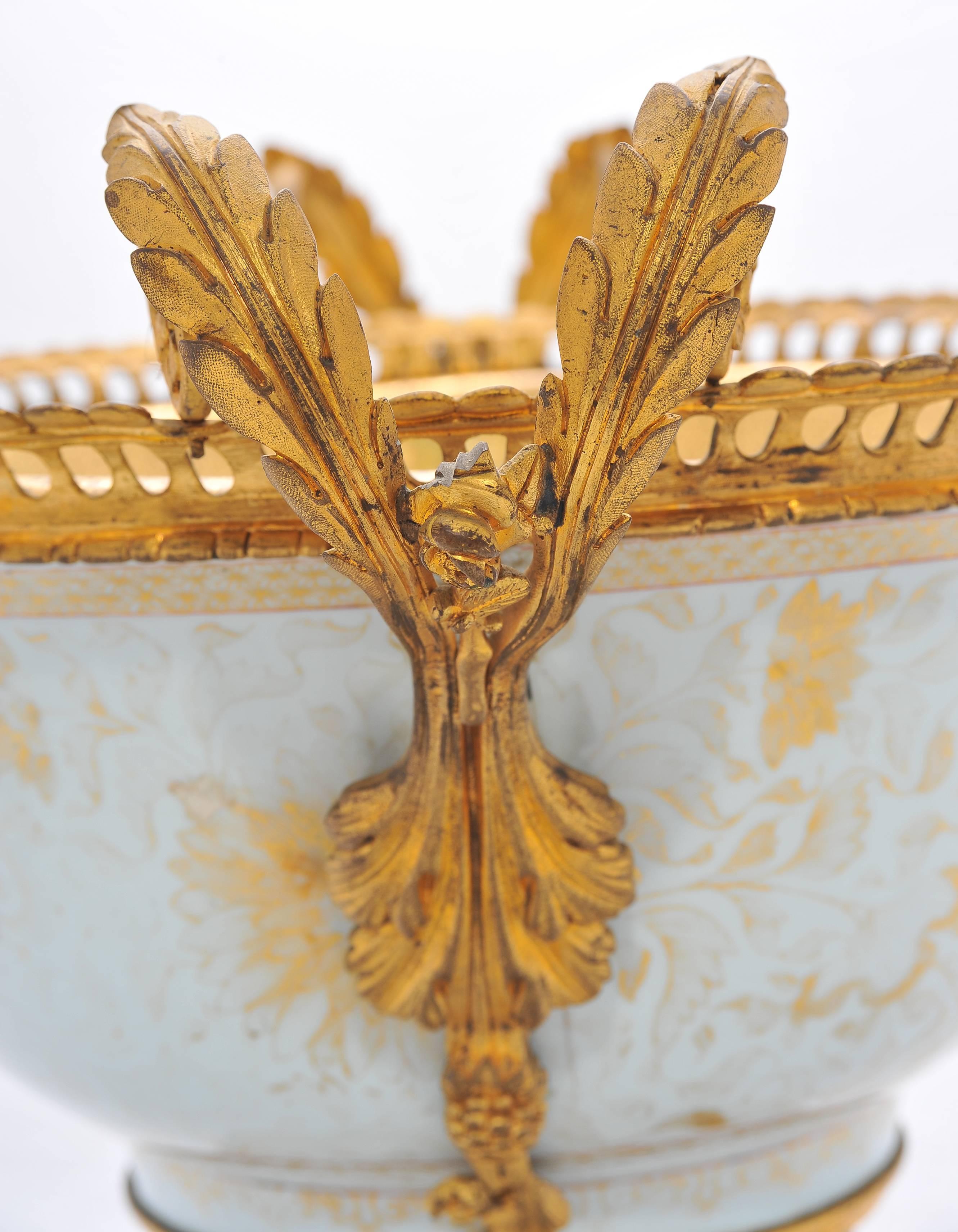 18th Century Chinese Export Ormolu Mounted Bowl For Sale 1
