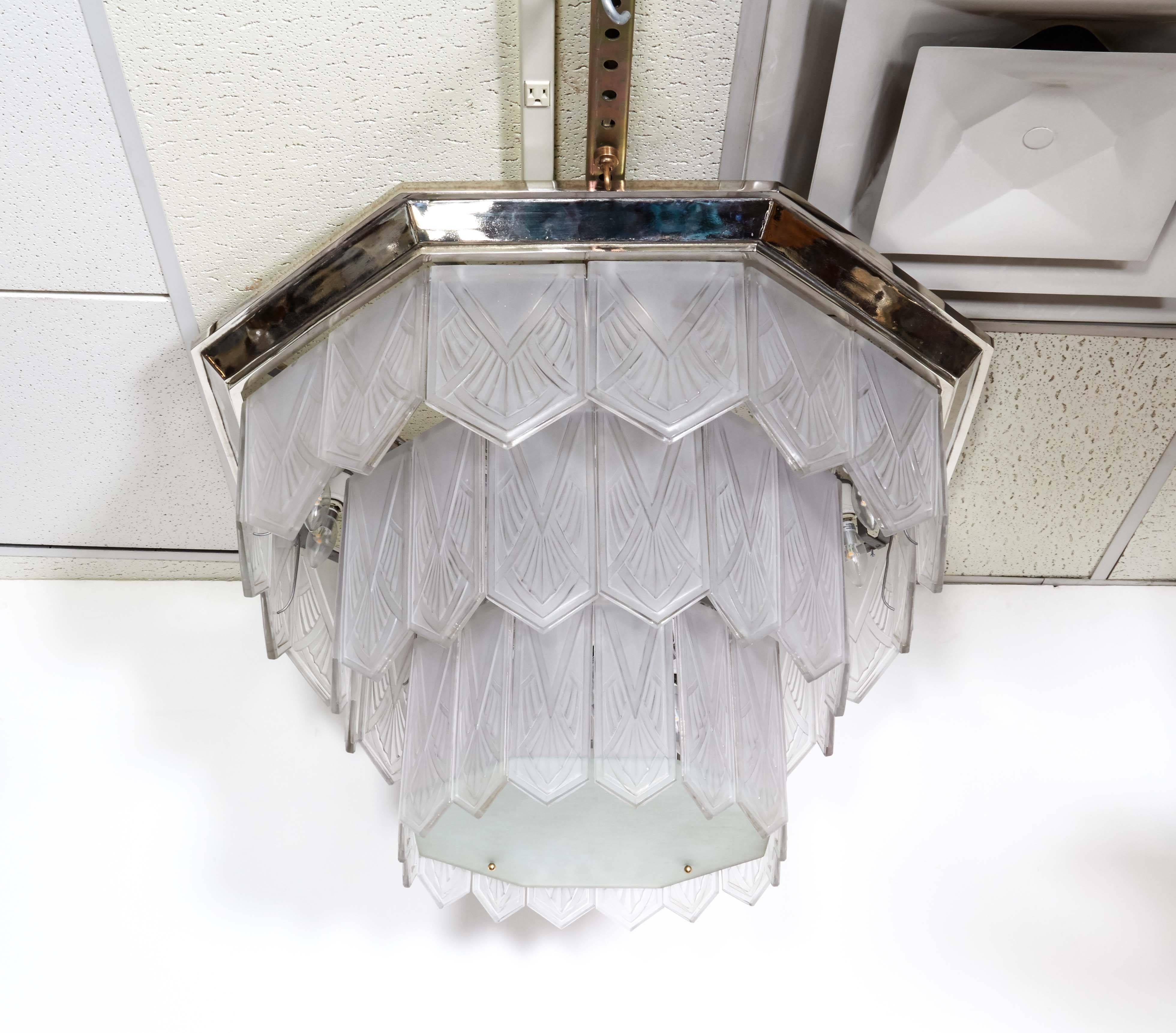 Palatial French Art Deco Frosted Art Glass Octagonal Chandelier, Signed Sabino For Sale 5