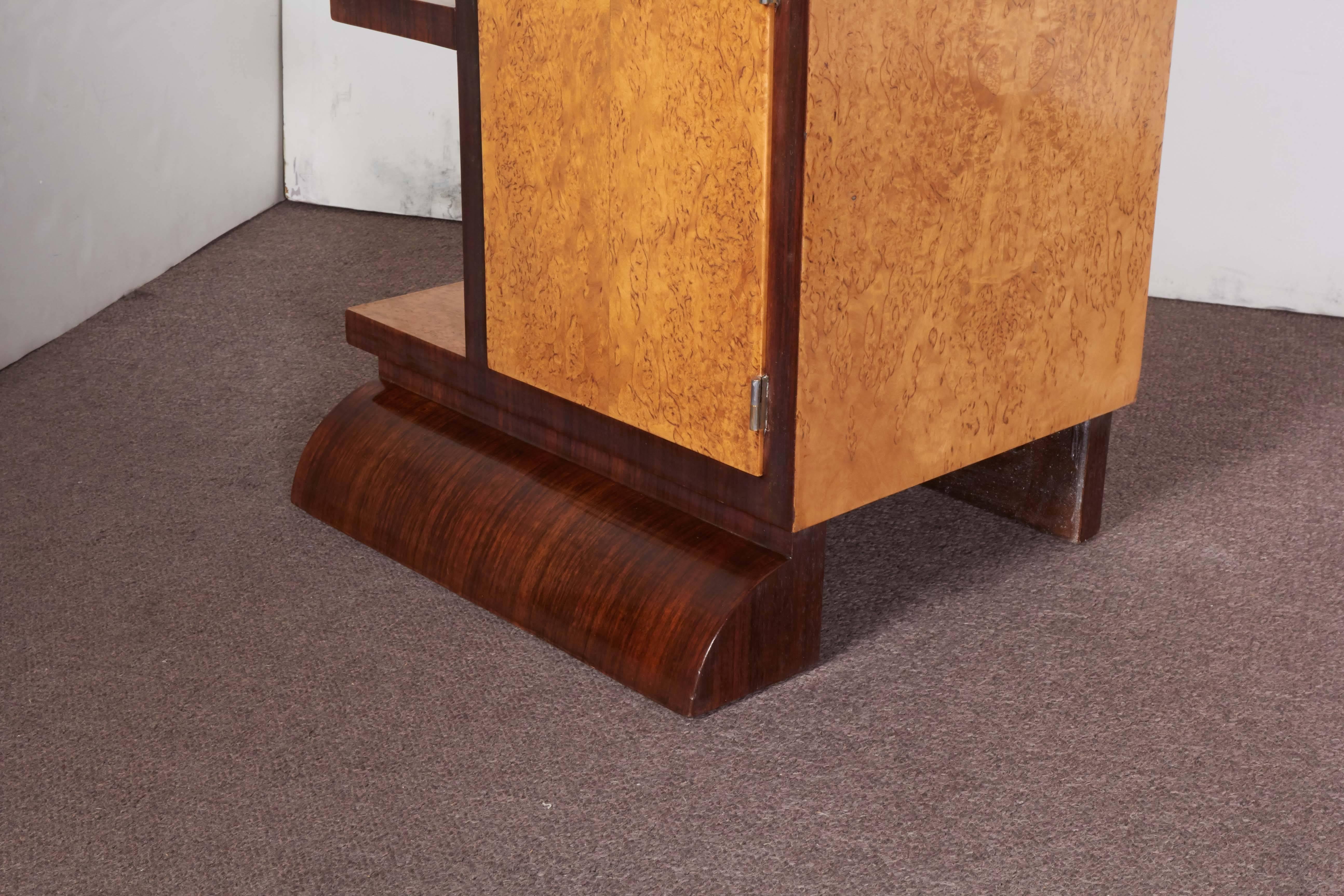 Bureau étroit modulaire/reversible/ minimaliste en bois et nickel bicolore en vente 1