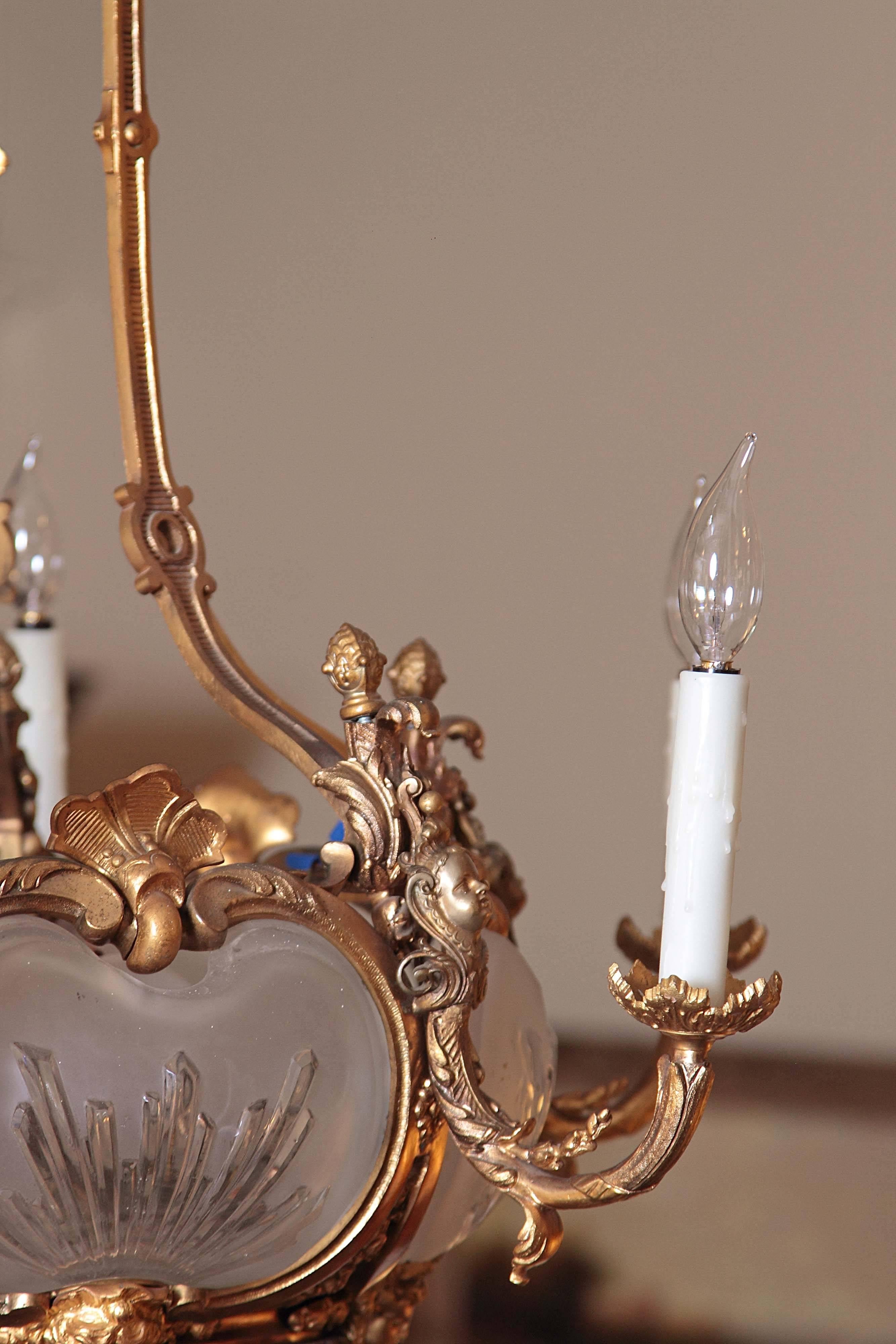 19th Century French Louis Philippe Gilt Bronze and Crystal Chandelier 5