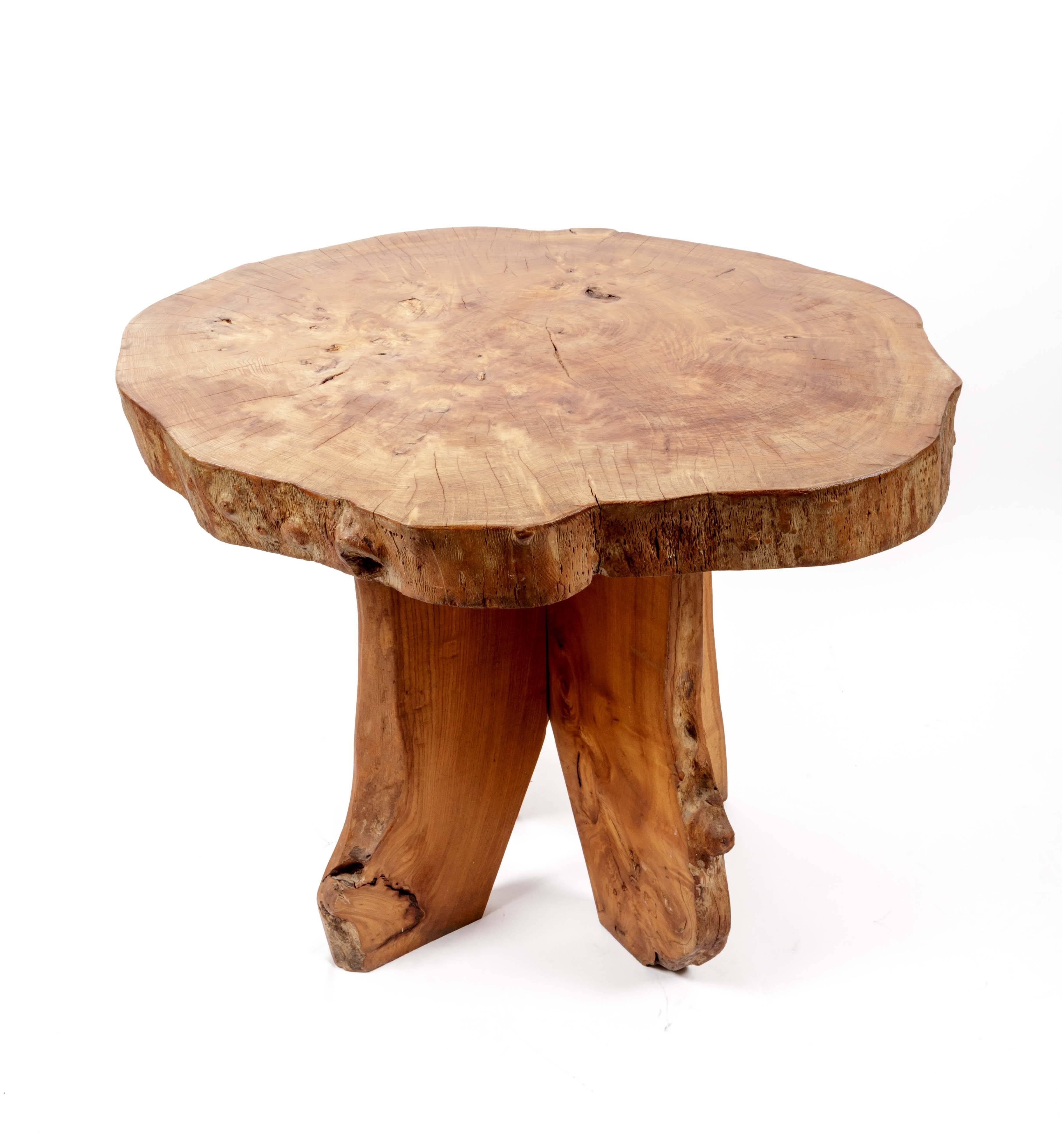 Wooden table, live edges.