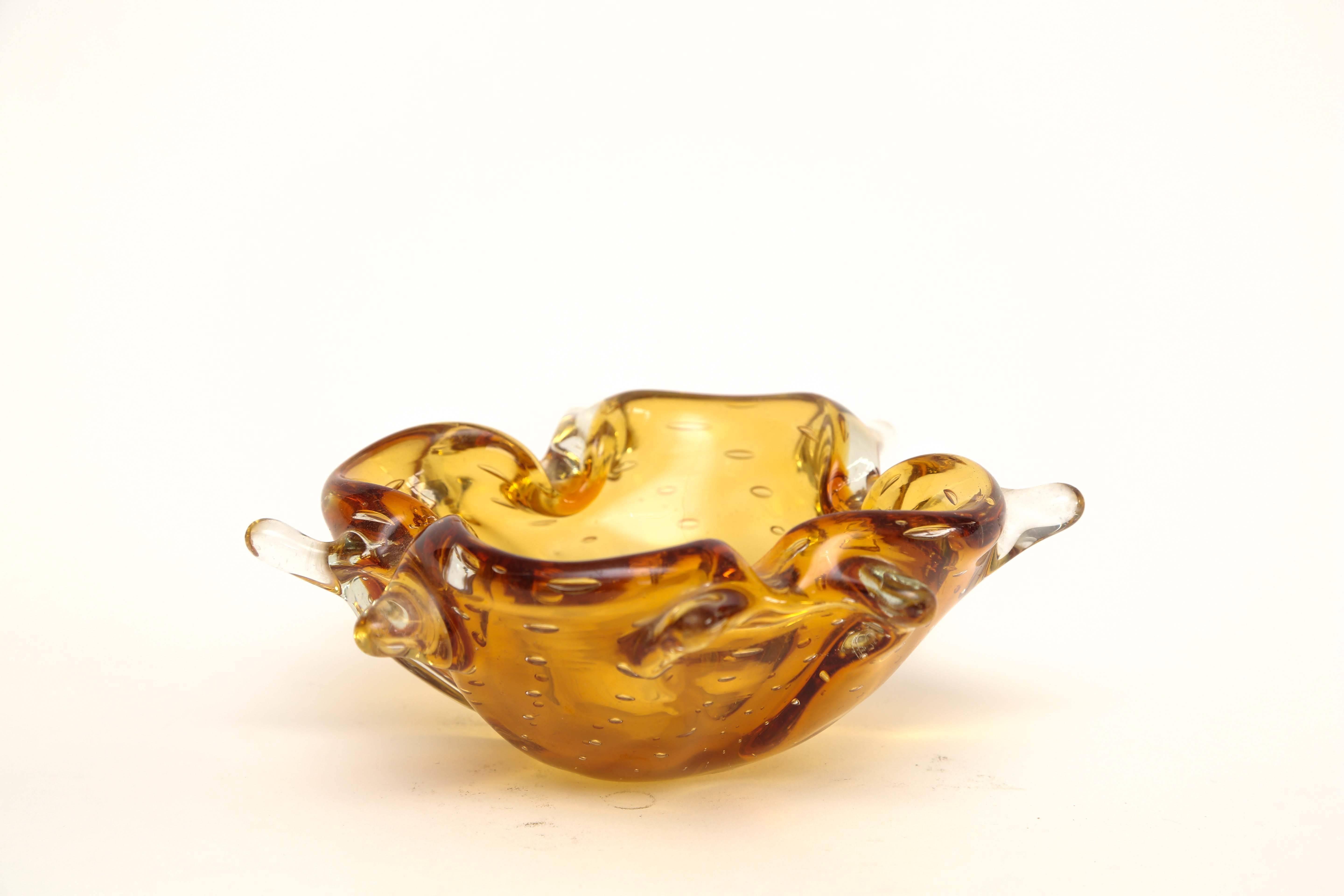 Murano glass bowl or dish perfect for any table, 1960s, Italy.