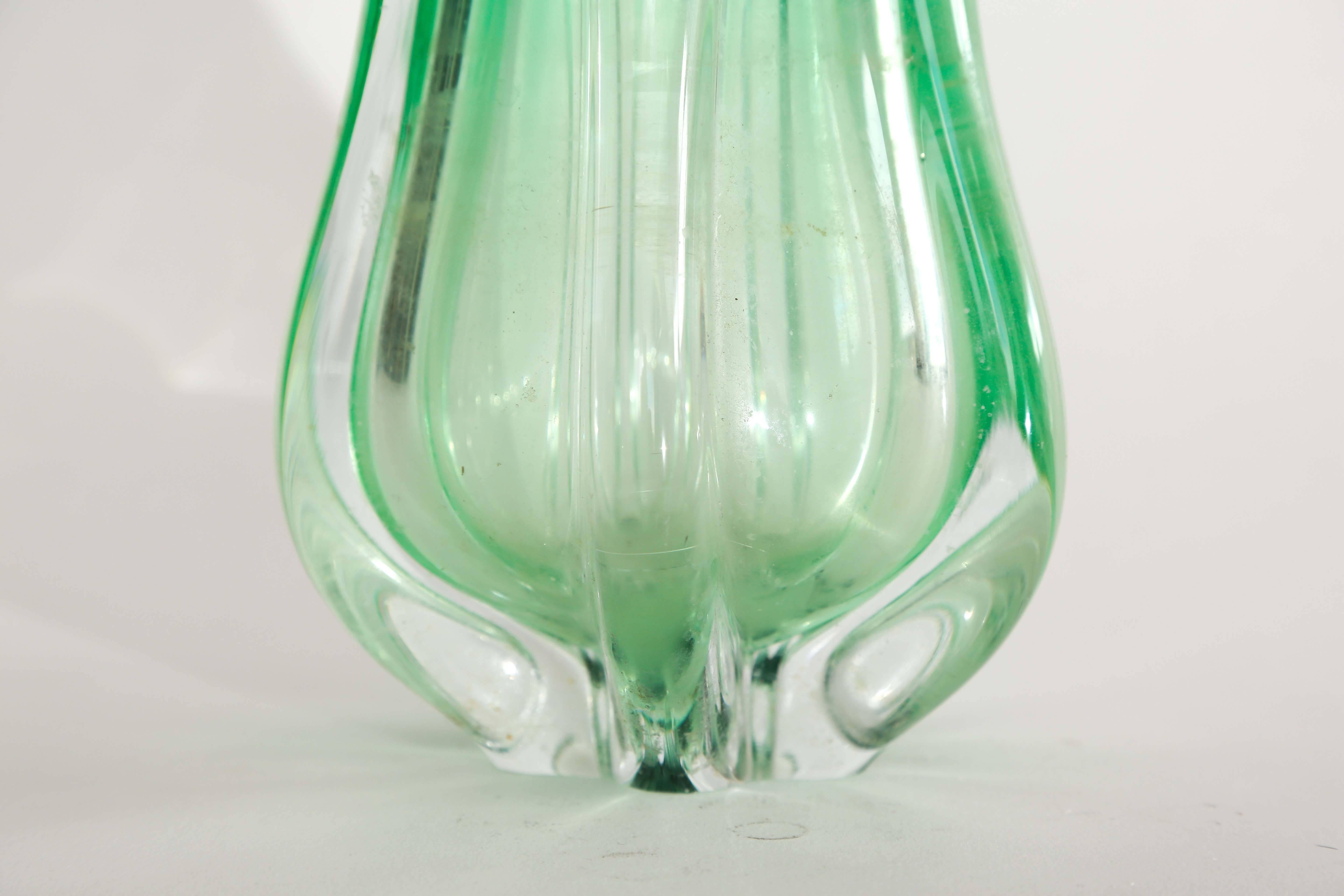 Grüne Ombre-Murano-Vase, 1960er Jahre, Italien (Moderne der Mitte des Jahrhunderts) im Angebot