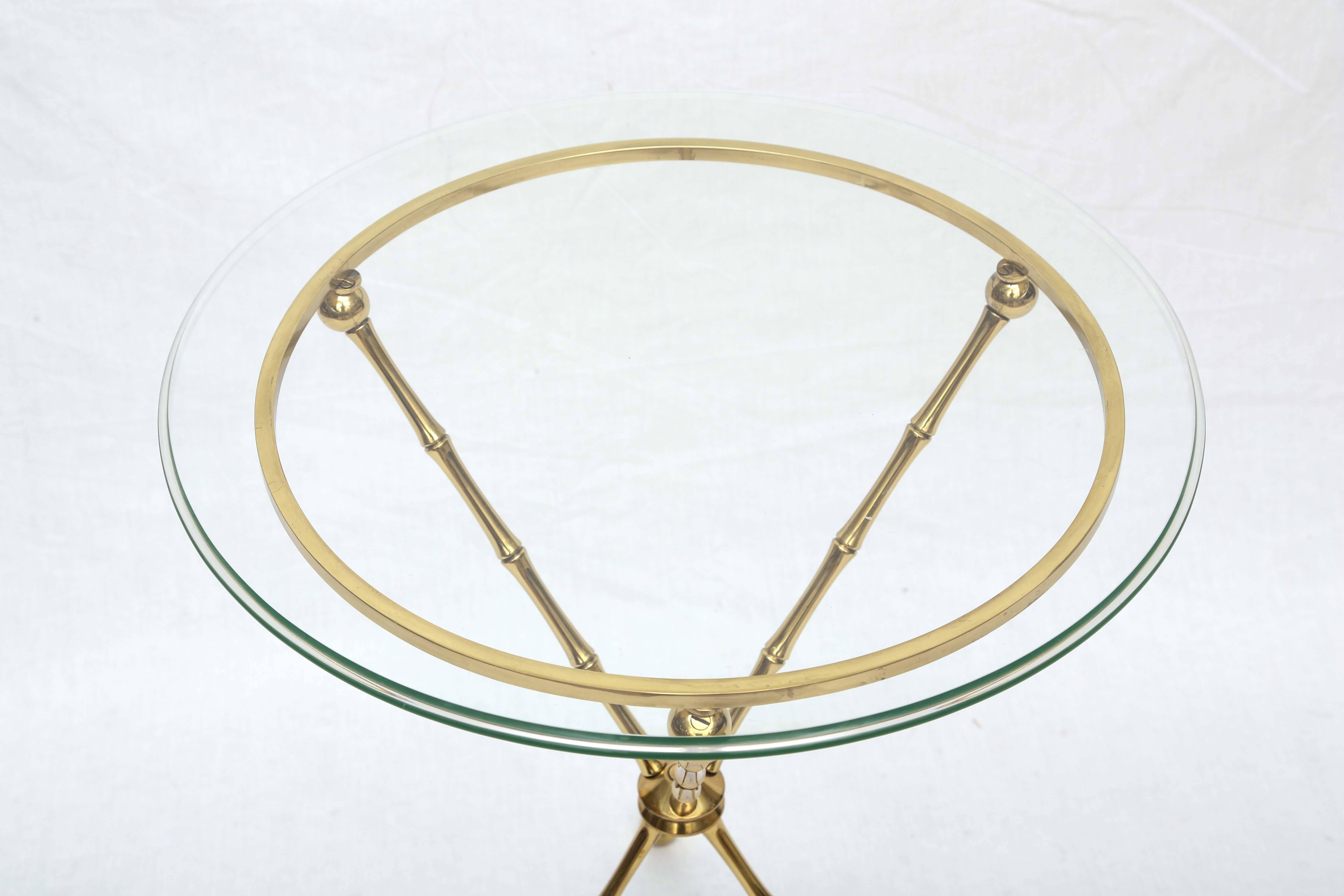 Italian Mid-Century Modern Gio Ponti Style Round Brass and Glass Top Side Table