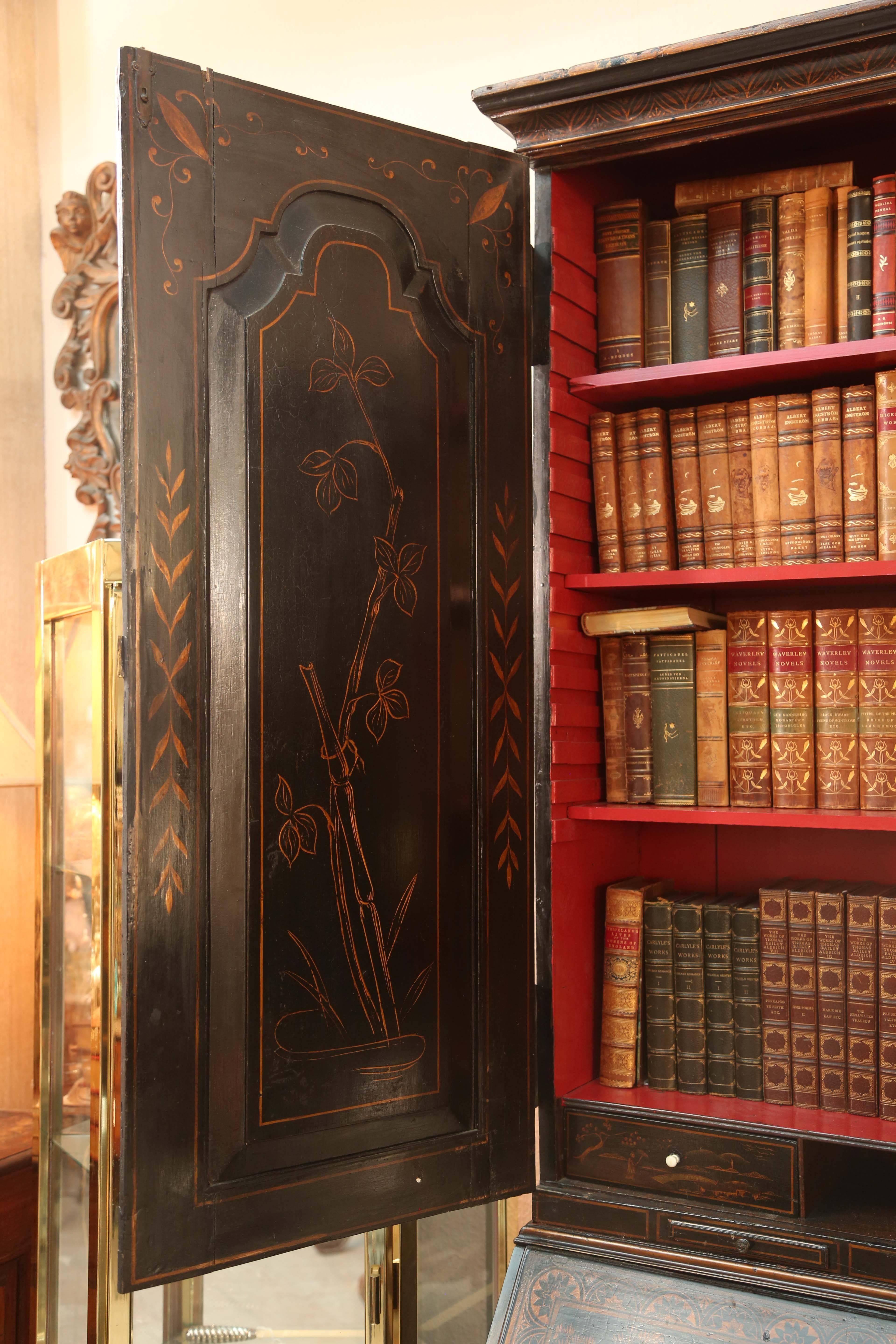 Superb 18th Century Chinoiserie Secretary  Bookcase In Good Condition In West Palm Beach, FL