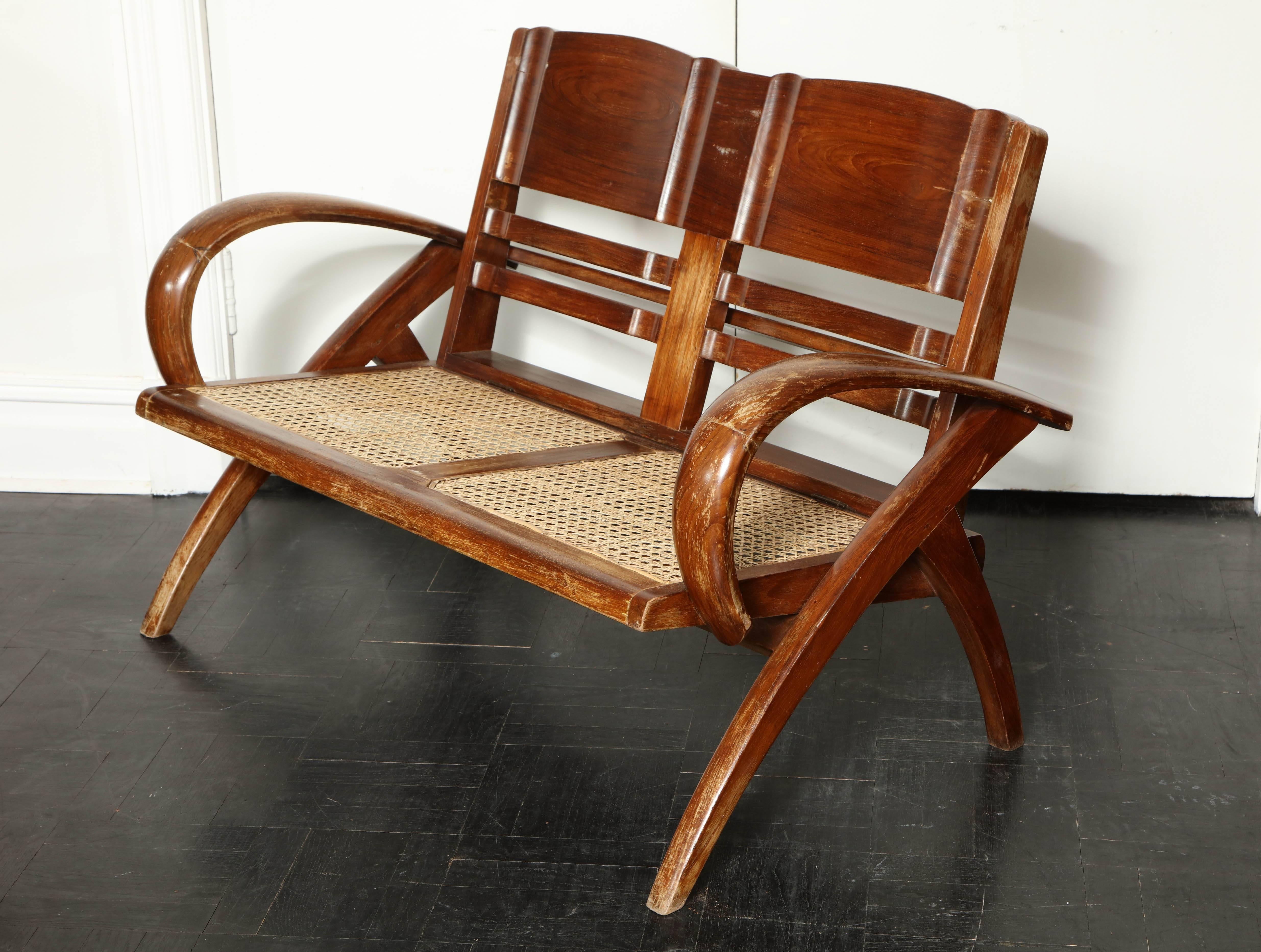 French Set of Four Folding Hardwood Colonial Style Armchairs, Settee en Suite For Sale