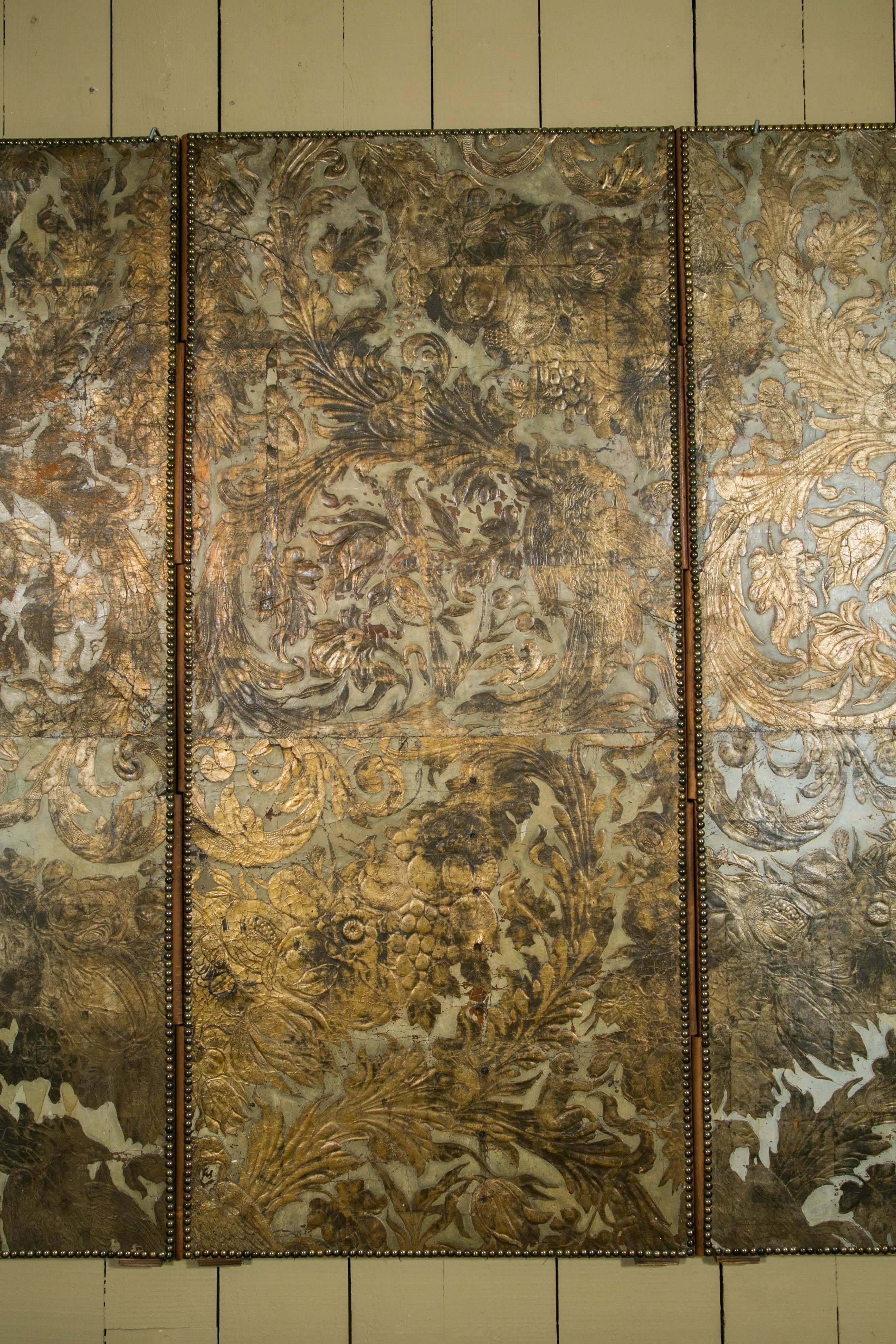 Spanish Colonial 19th Century Four Sheets Screen in Cordoba Leather, Spain, circa 1800 For Sale