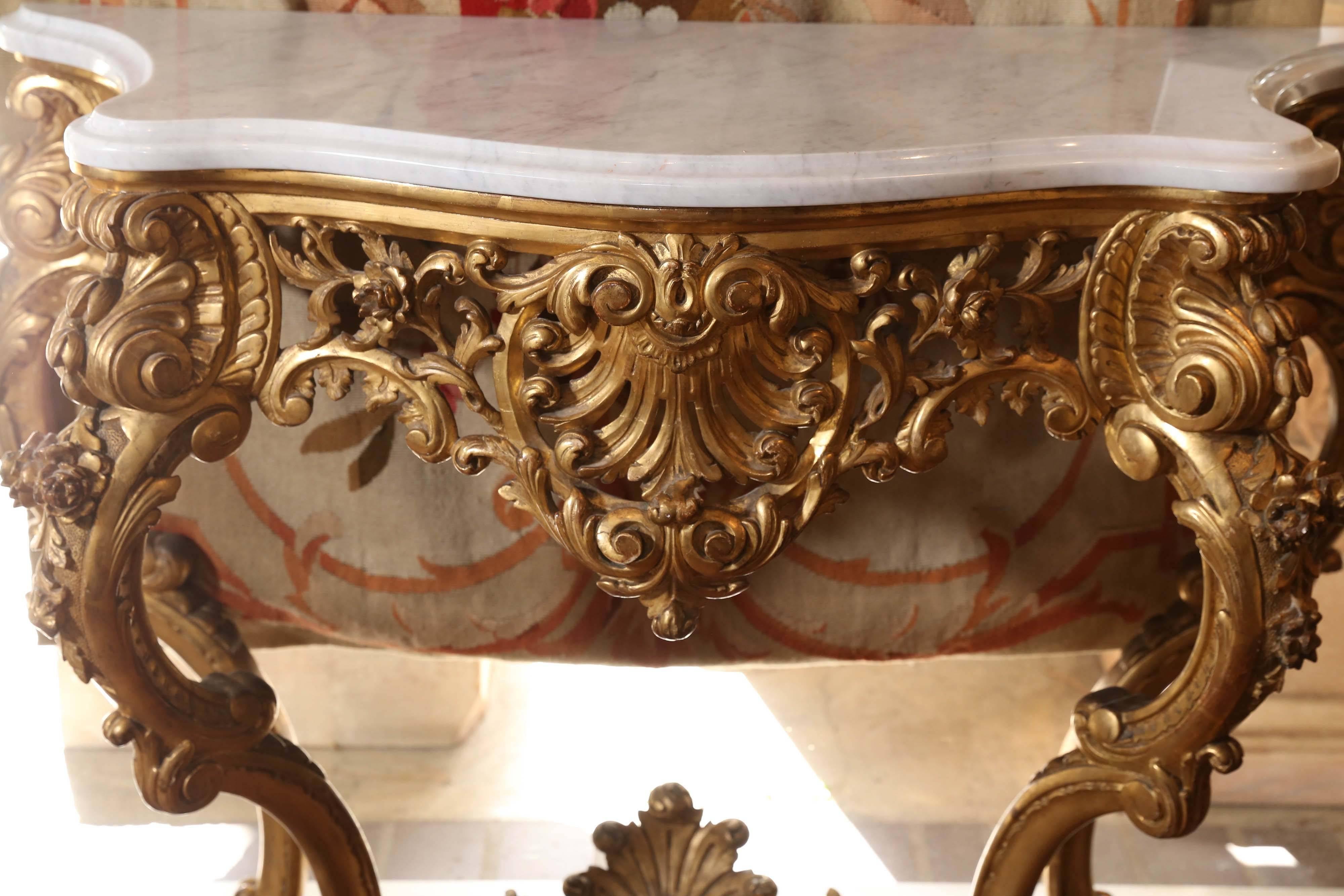 Fine Louis XV Style Giltwood Console with White Marble Top, Late 19th Century In Excellent Condition In Houston, TX