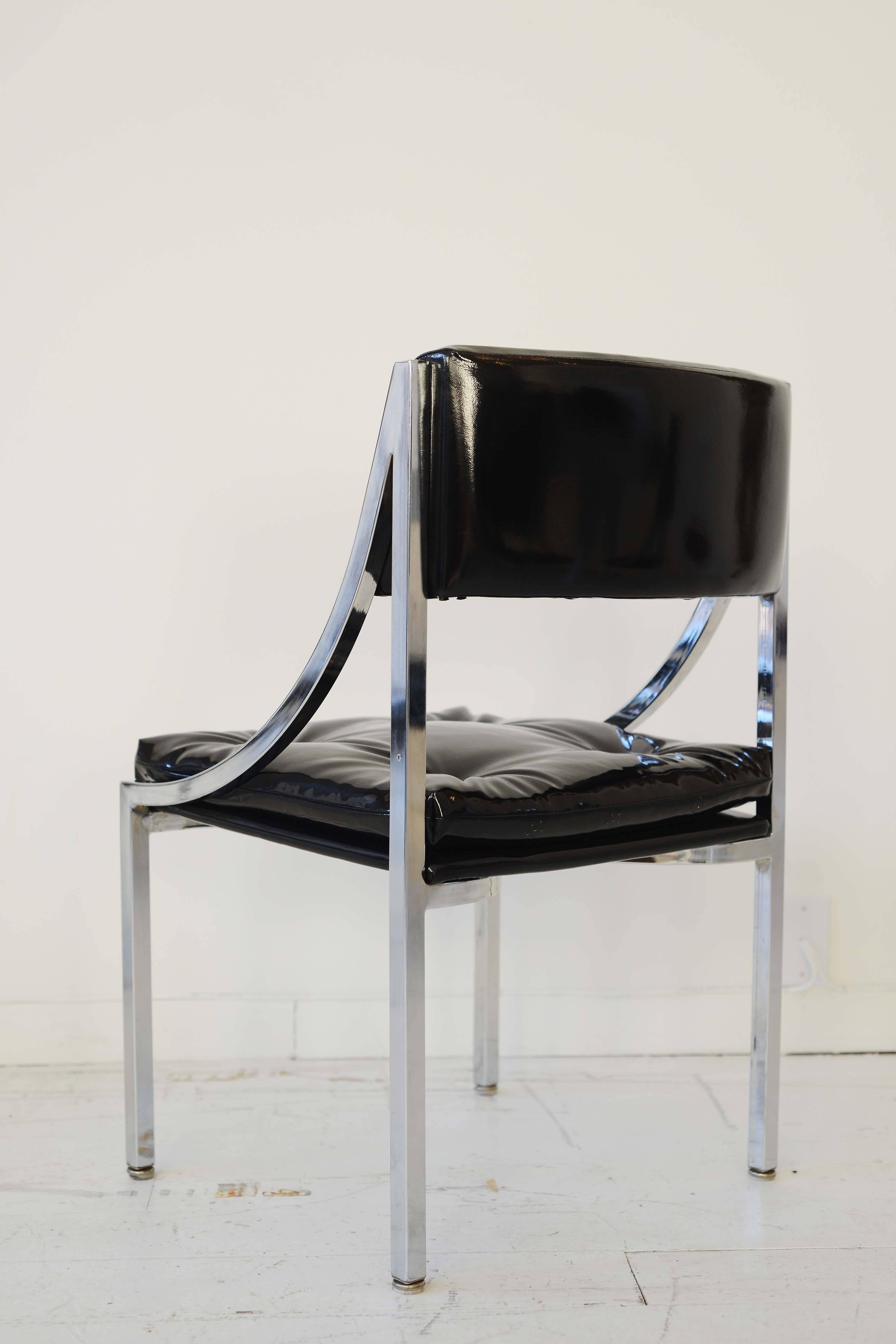 Set of Six Mid-Century Polished Chrome Chairs. Covered in black patent leather For Sale 2