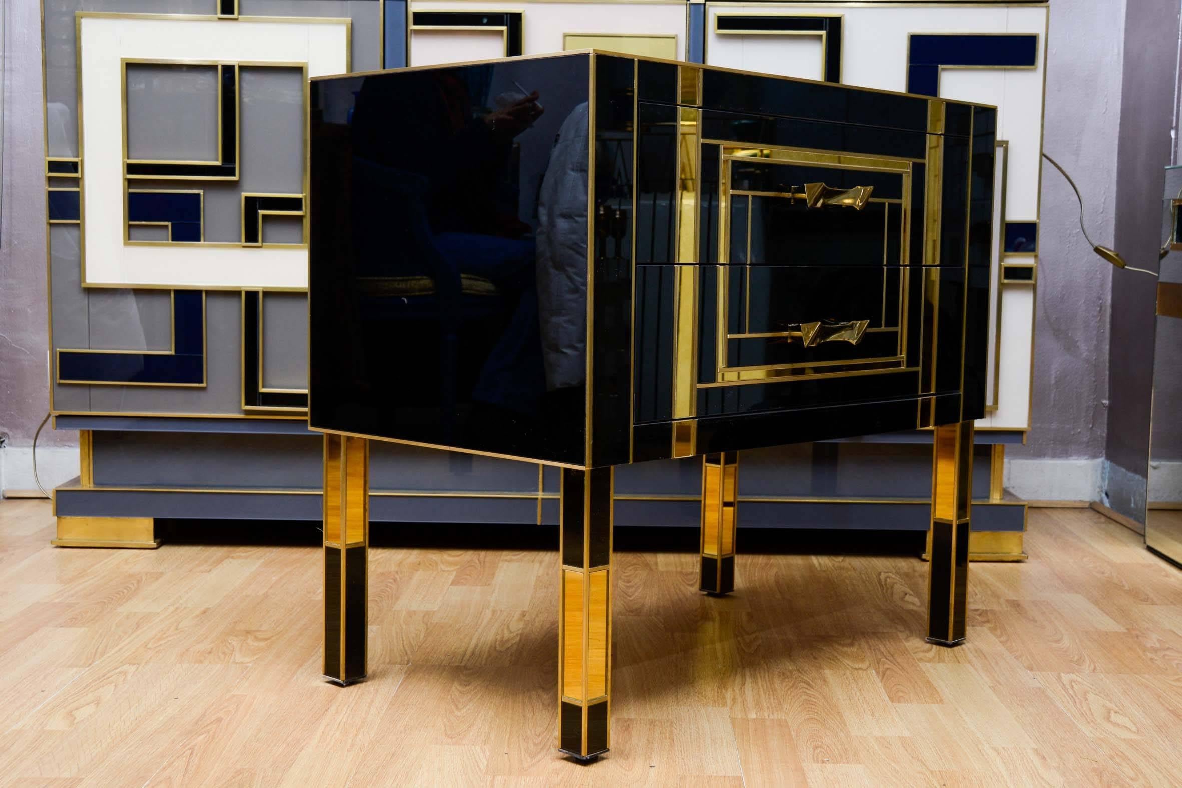 Pair of Nightstands in Tinted Glass, Exclusive Design Made for Justine 2