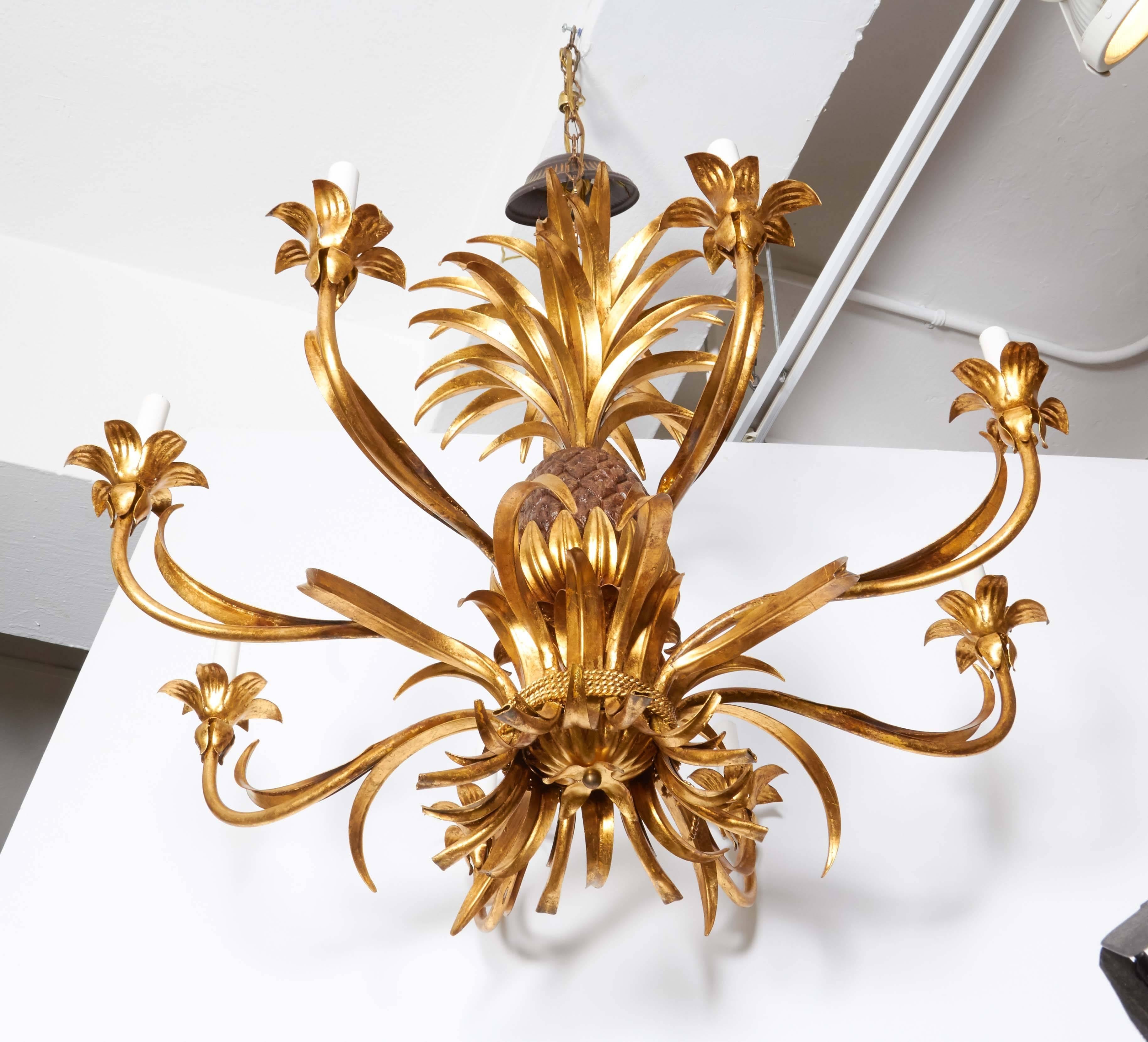 Hollywood Regency Gilt Tole Pineapple Eight-Arm Chandelier 3