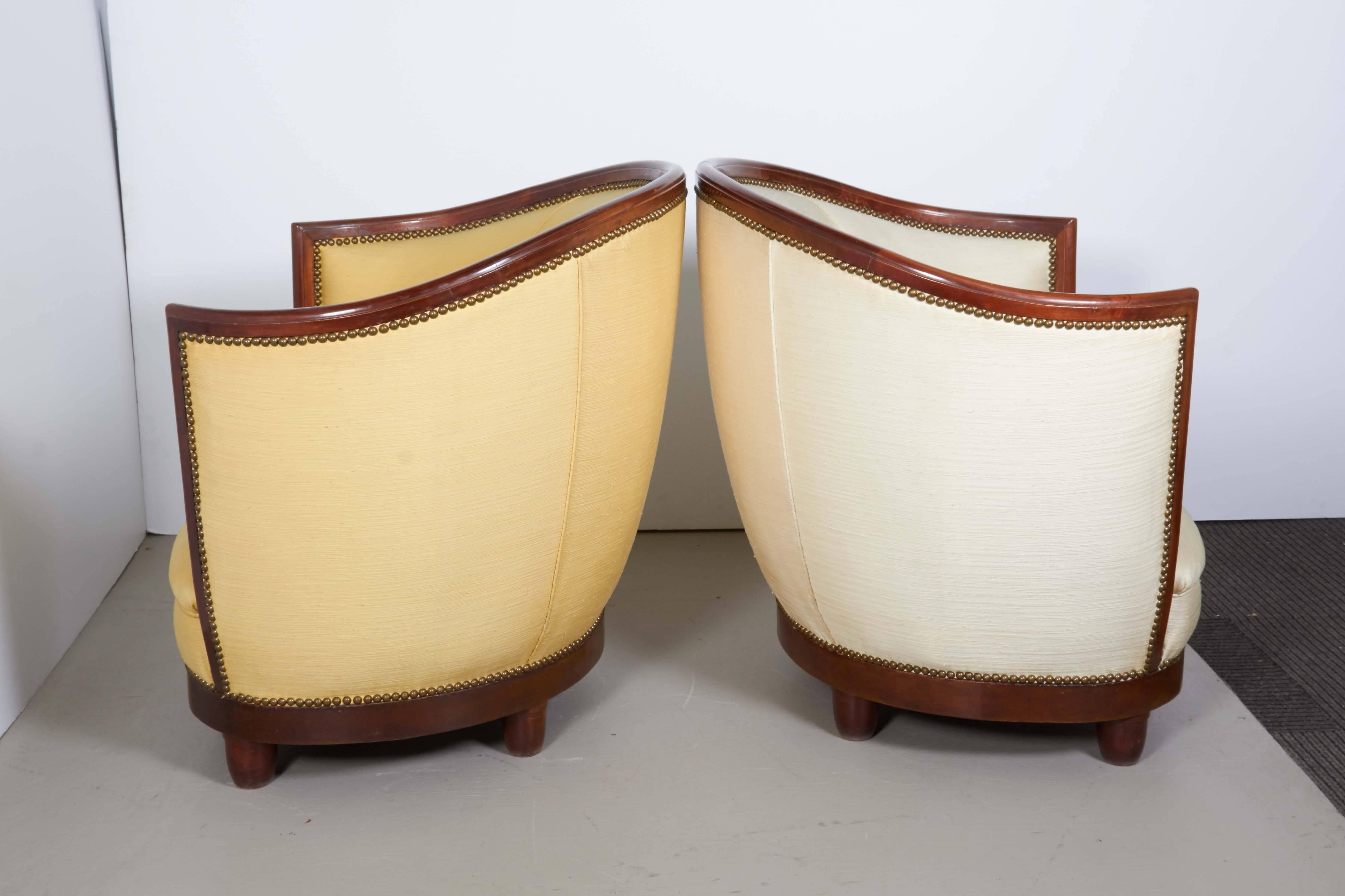 Mid-20th Century Pair of French Art Deco Mahogany Tub Chairs