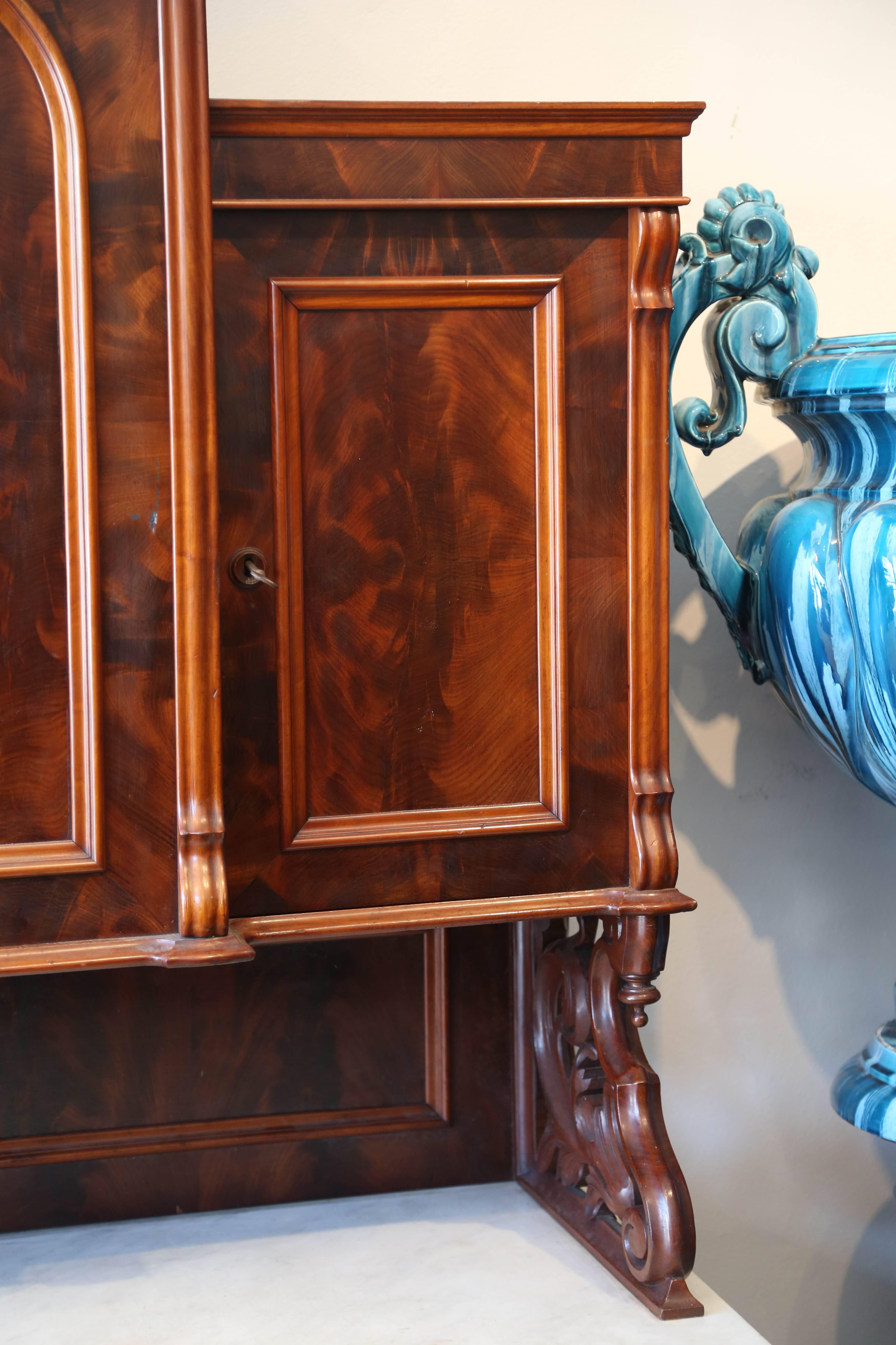 Superb 1900's French Mahogany Buffet In Excellent Condition In West Palm Beach, FL