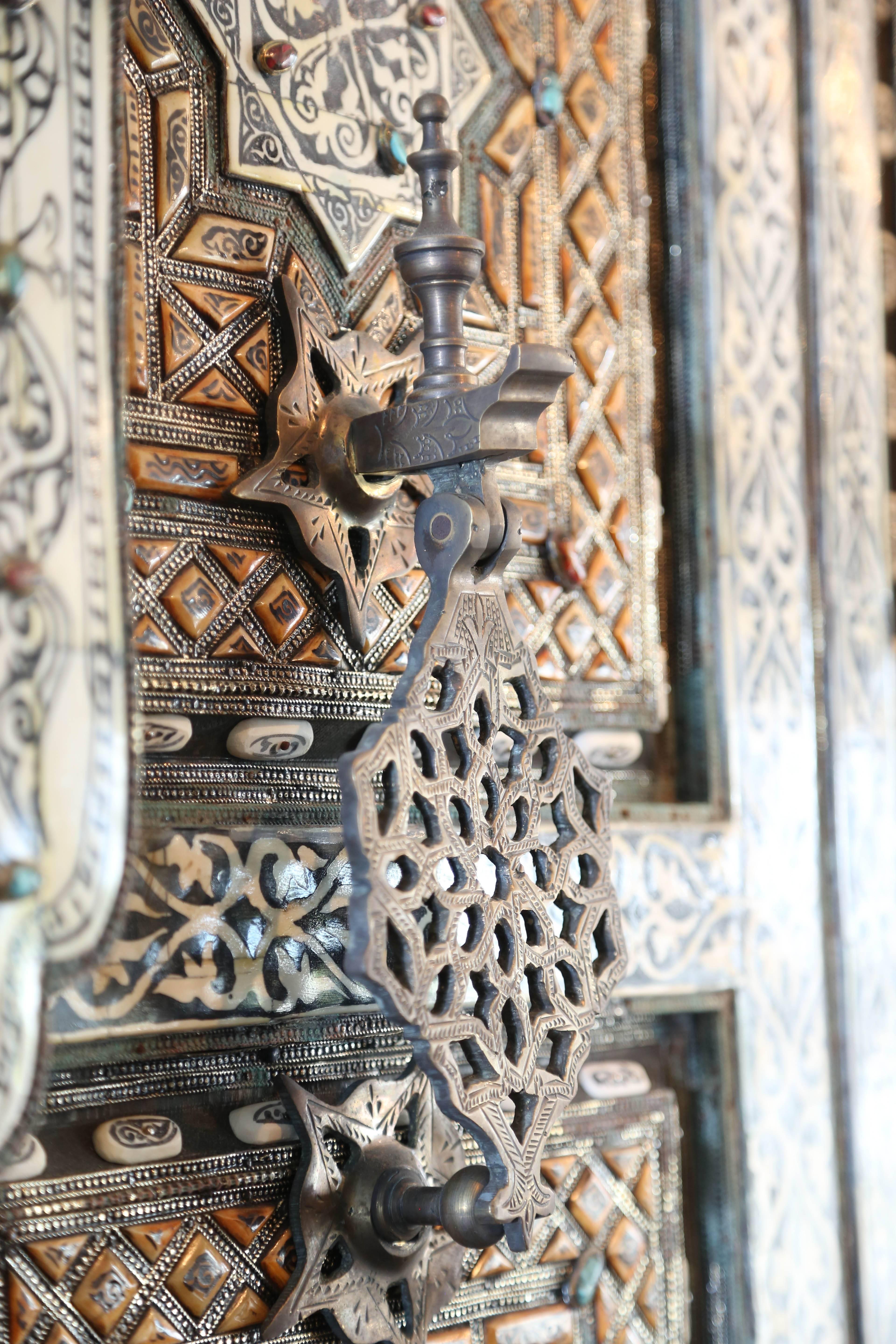 moroccan wood door