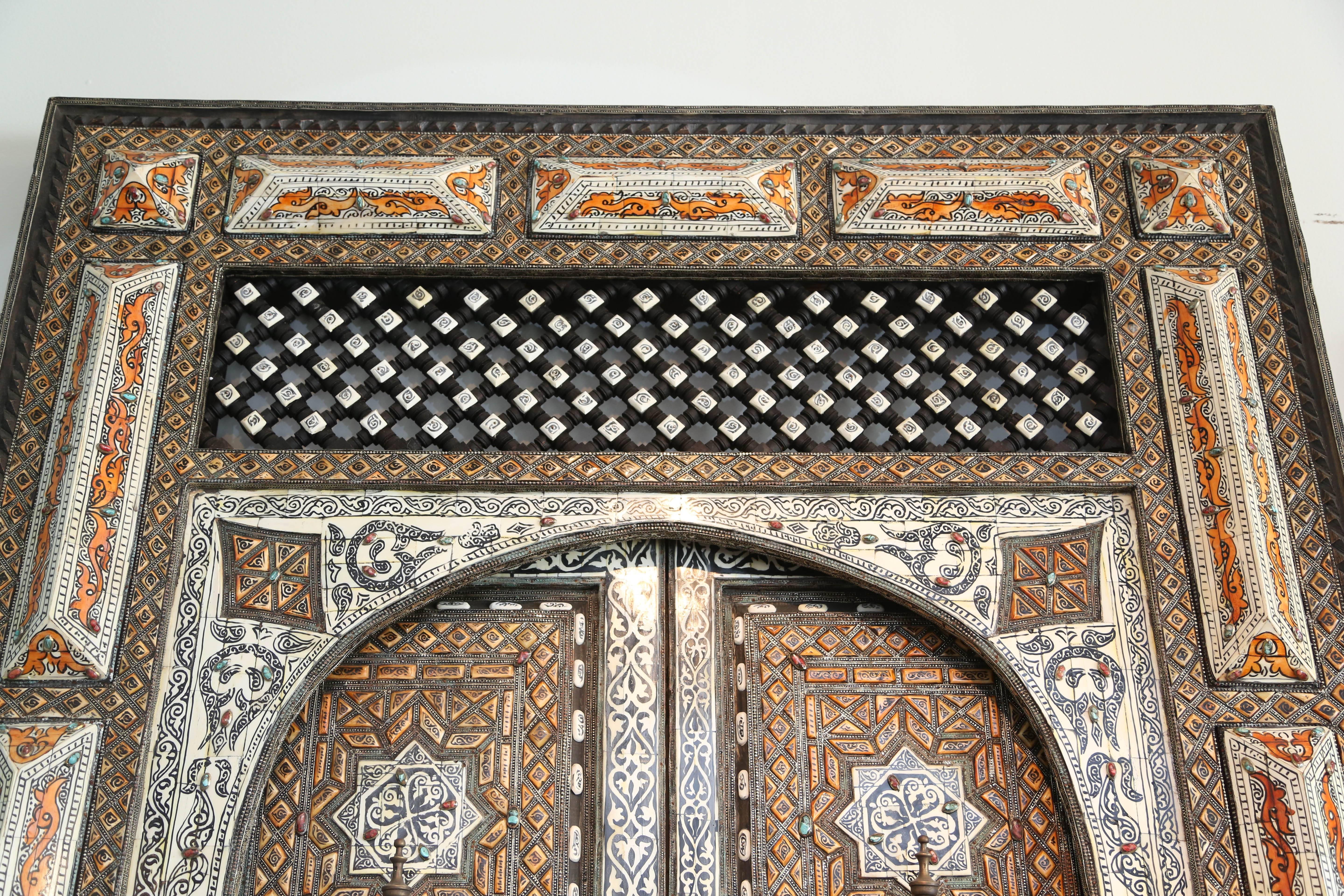Exquisite 19th Century Moroccan Palace Door 1