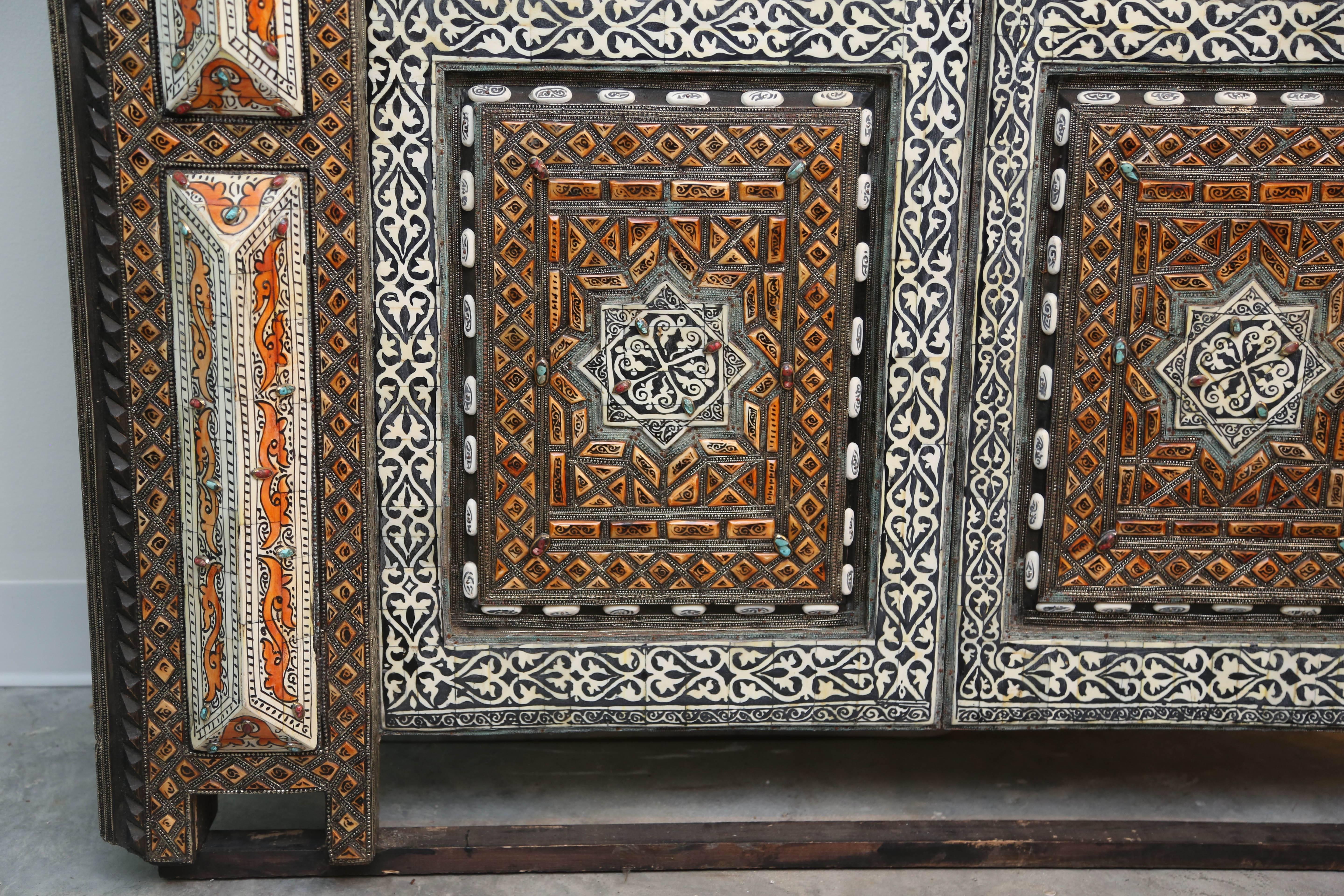 Exquisite 19th Century Moroccan Palace Door 2