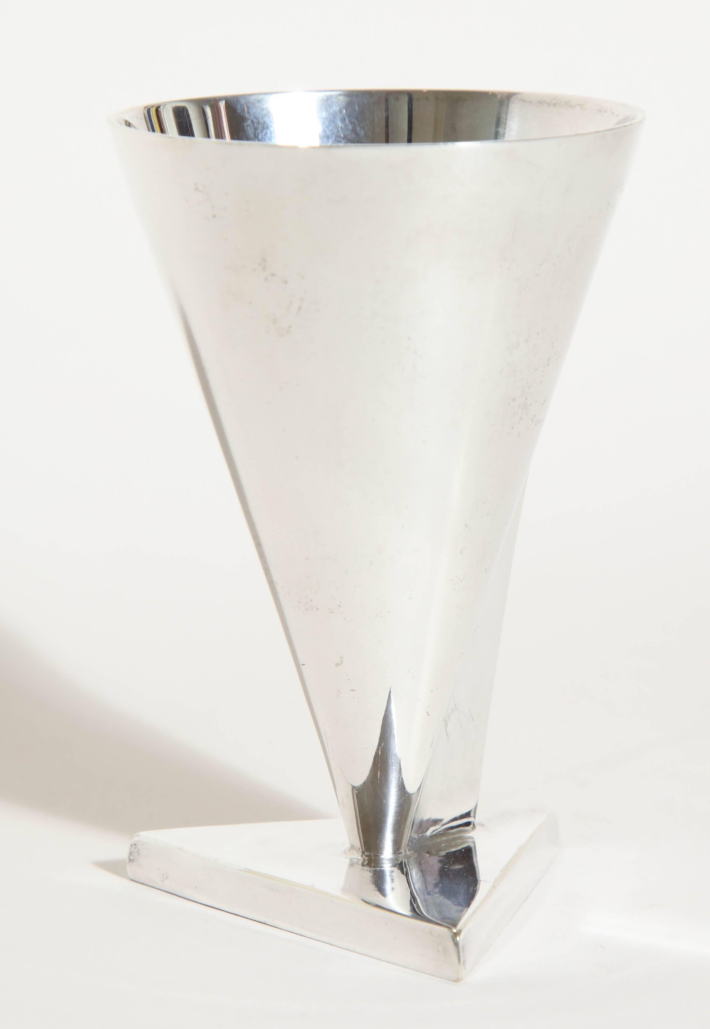 French Art Deco Silver Plated Cocktail Coupe Attributed to Maison Desny For Sale 3