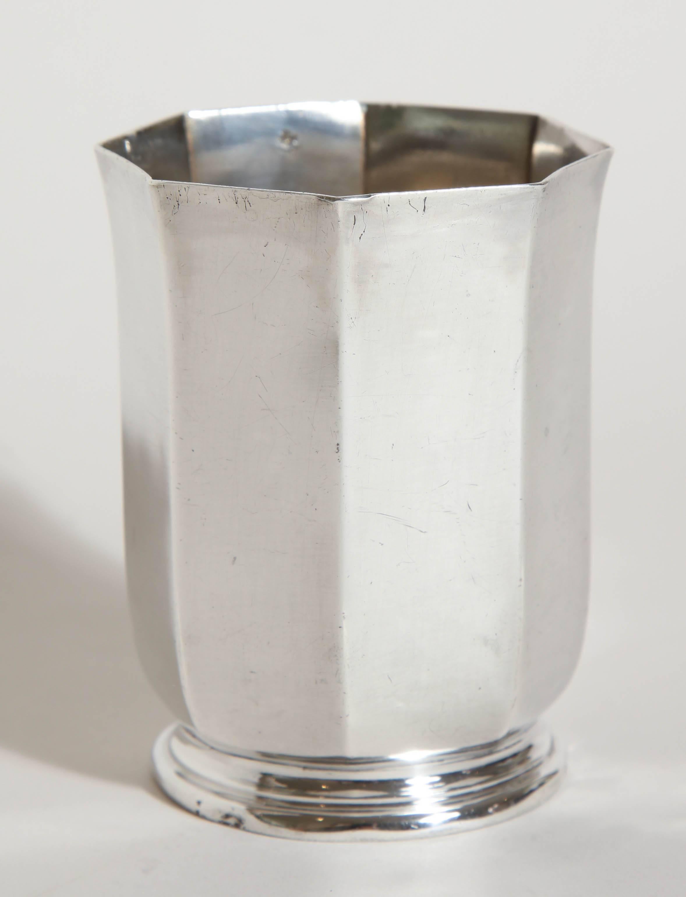 Denis Ropitaux French Art Deco Sterling Silver Timbale For Sale 1