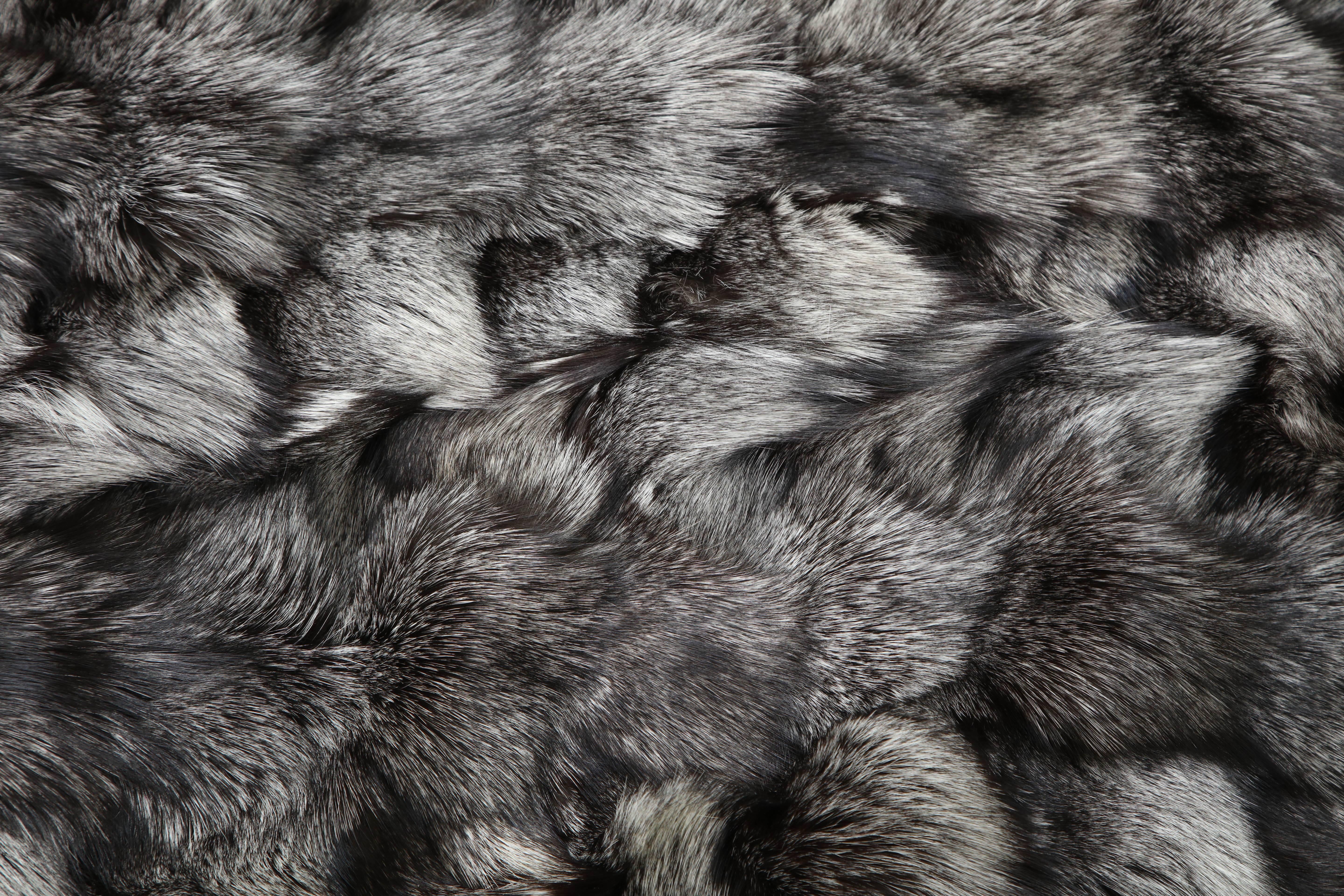 Fox Throw, Silver Fox, Silver Gray In New Condition In New York, NY