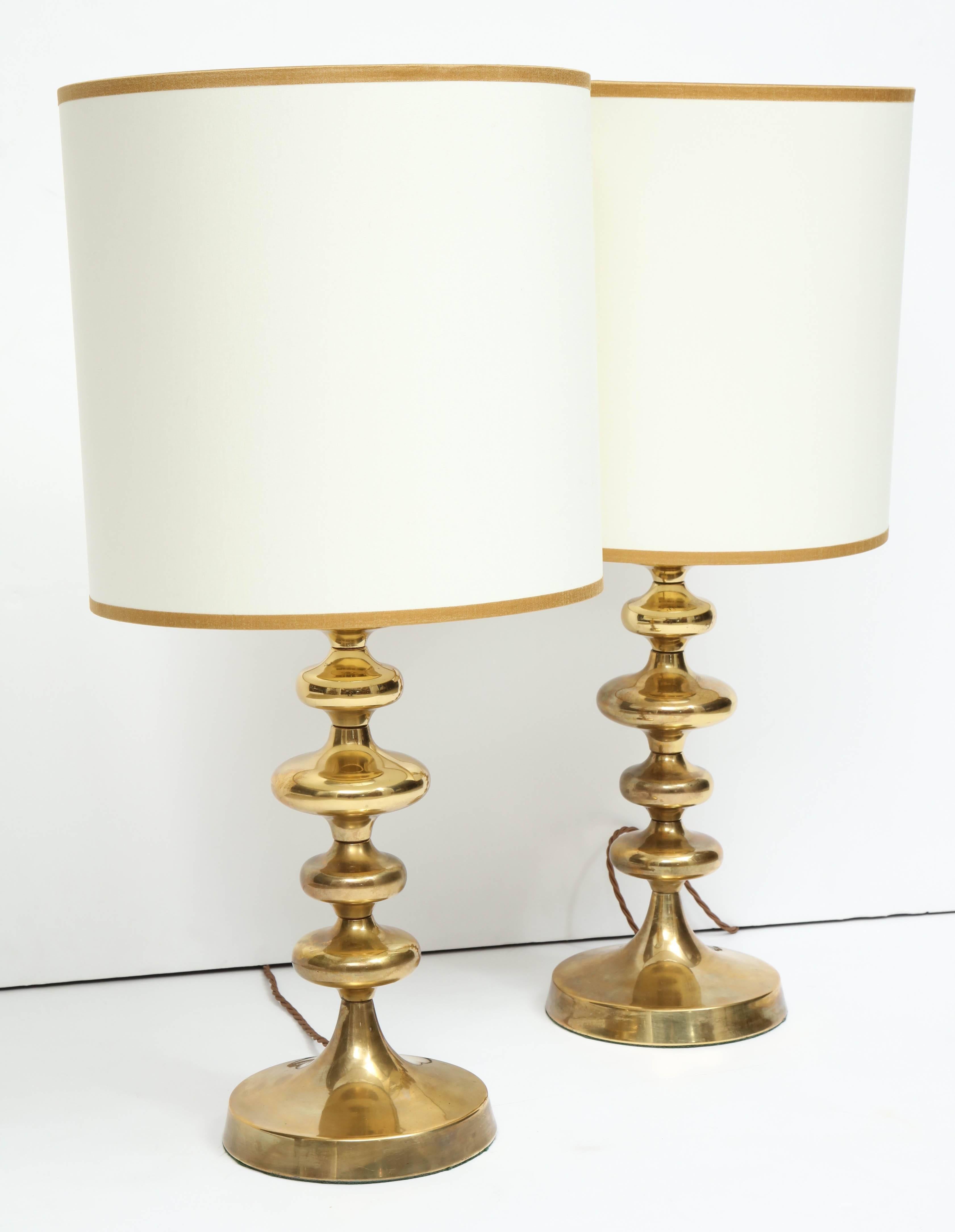 Pair of Brass Swedish Lamps In Excellent Condition In New York, NY